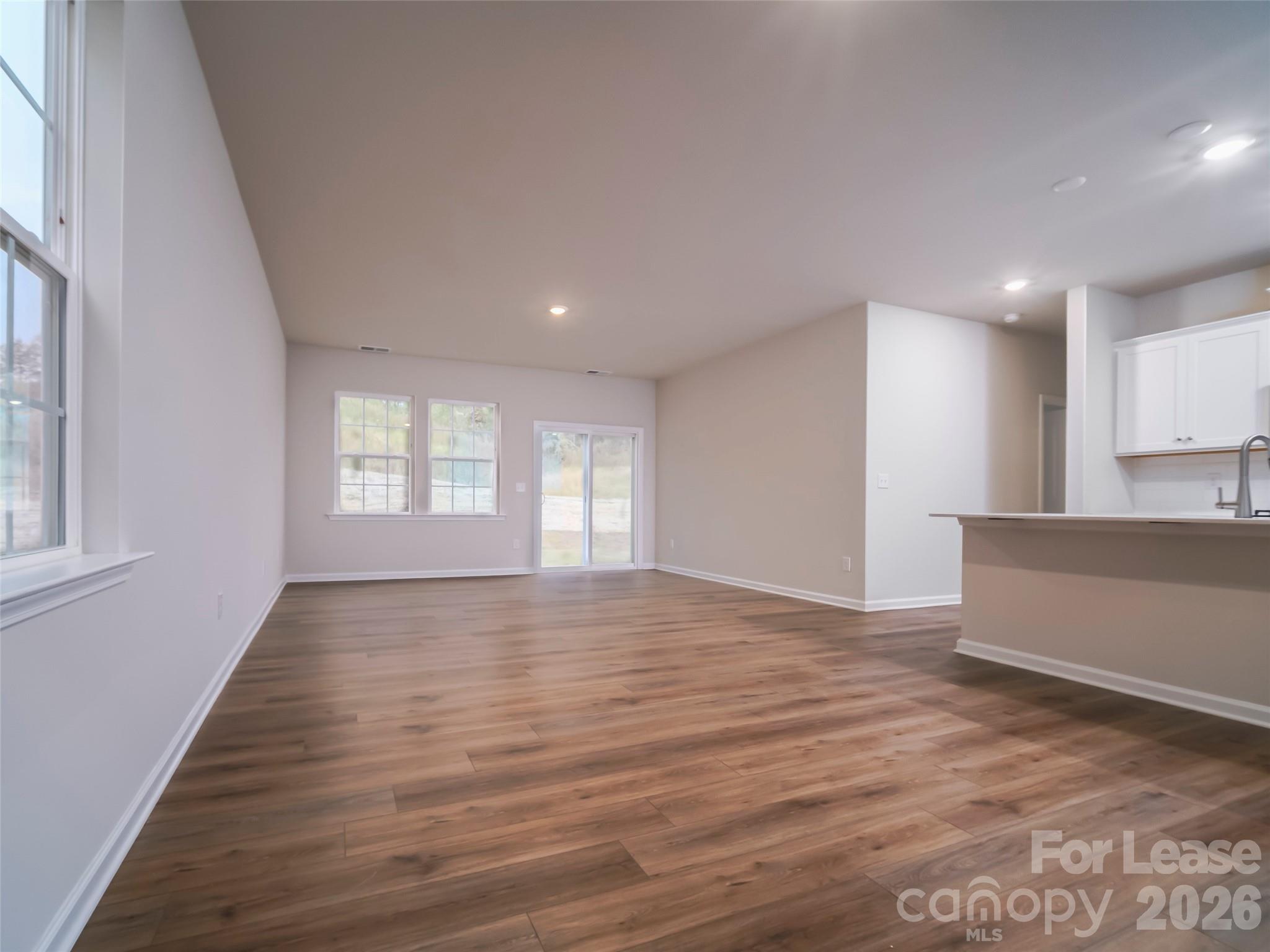 Redhawk - Residential Lease