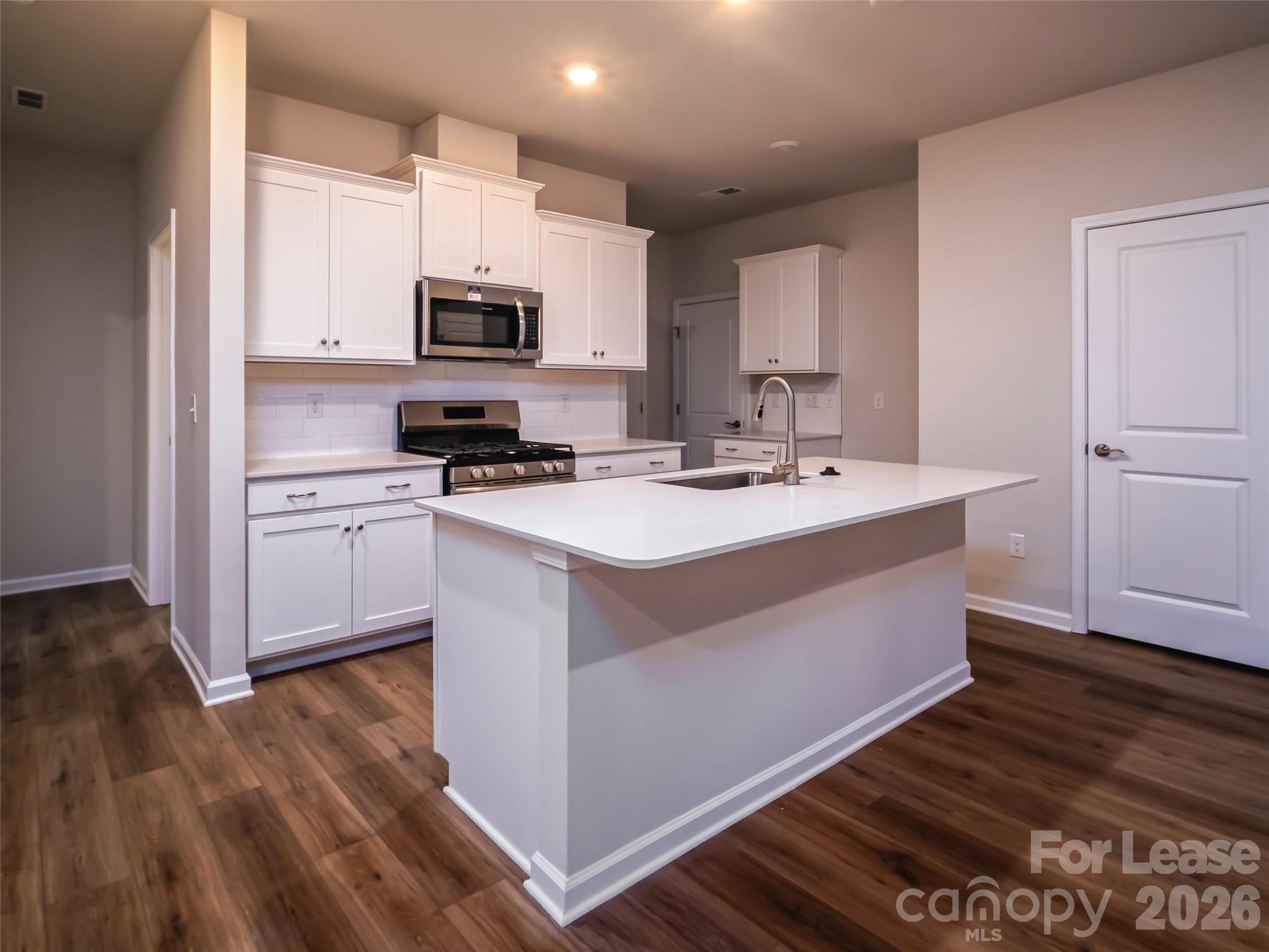 Redhawk - Residential Lease