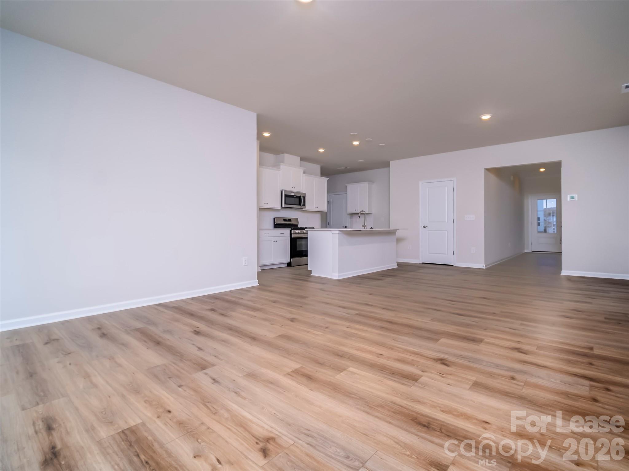 Redhawk - Residential Lease