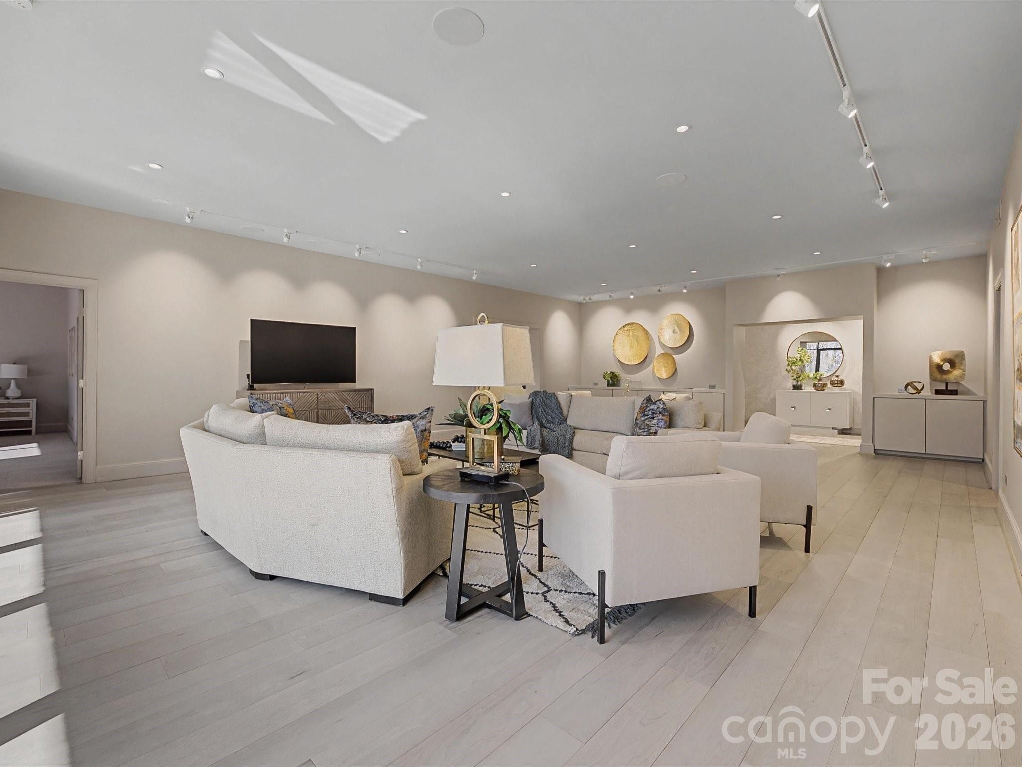 Deering Oaks - Residential