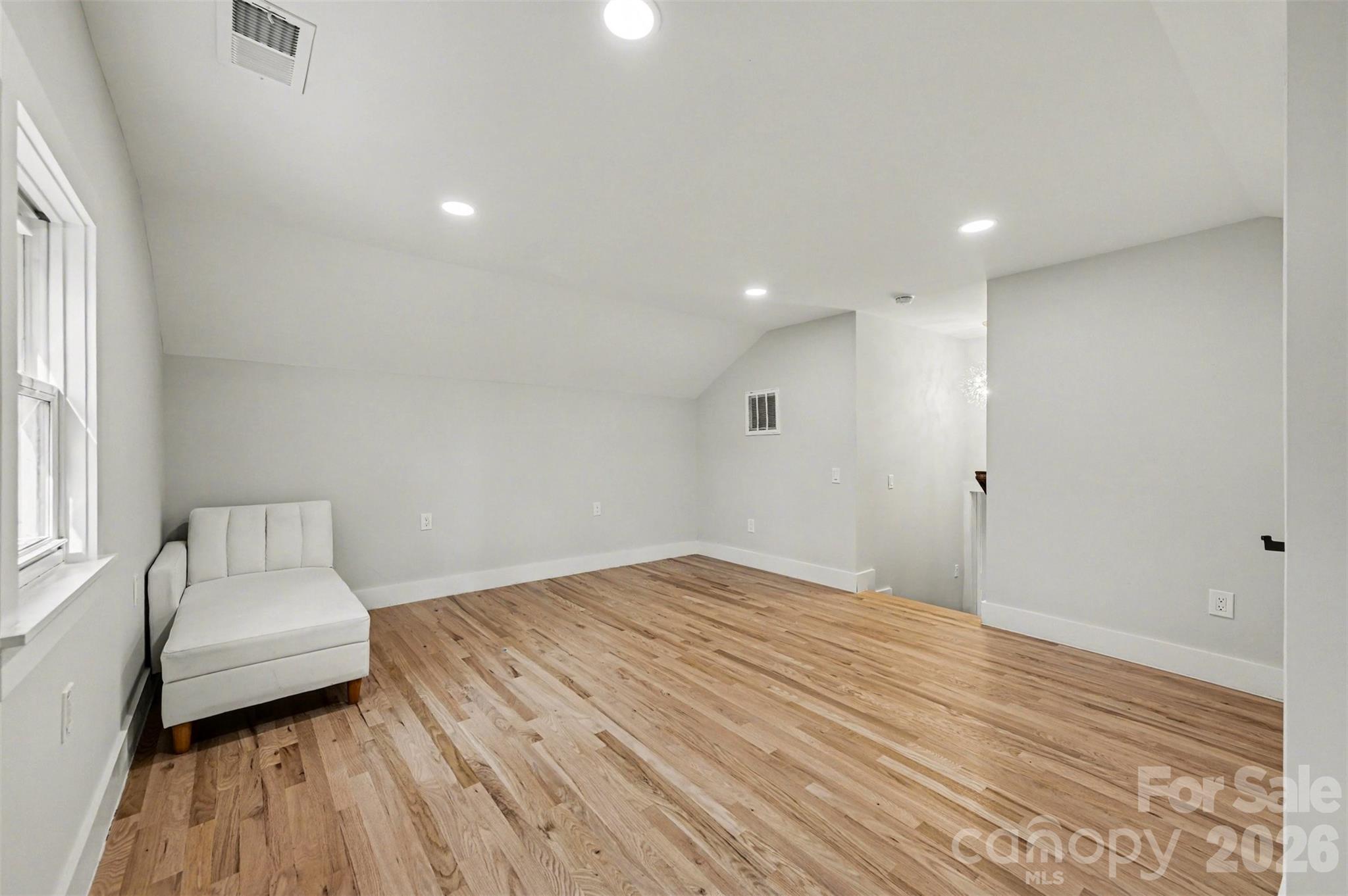 Pinecroft - Residential