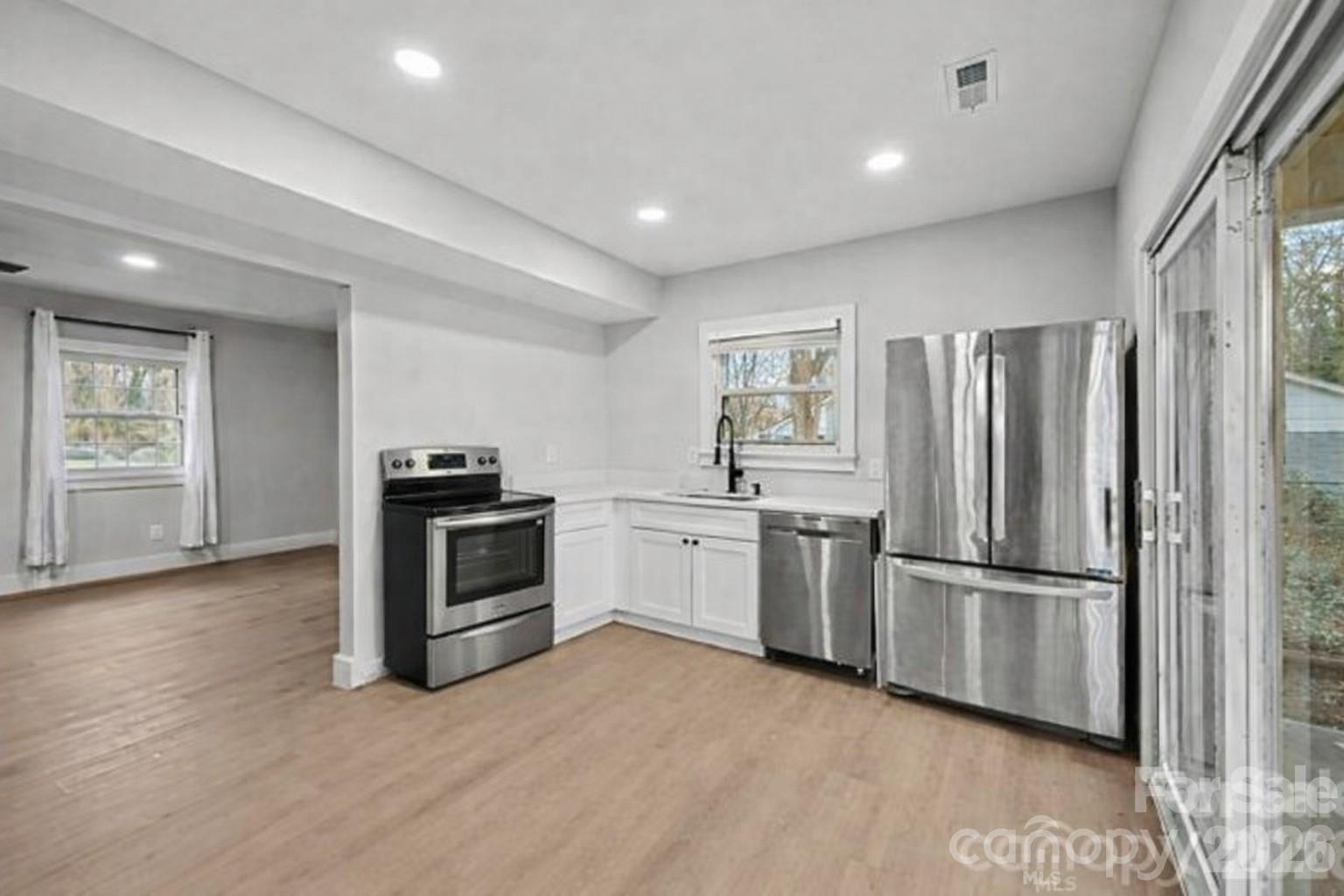 Pinecroft - Residential