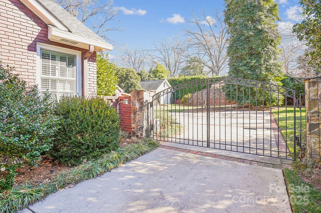 Myers Park - Residential