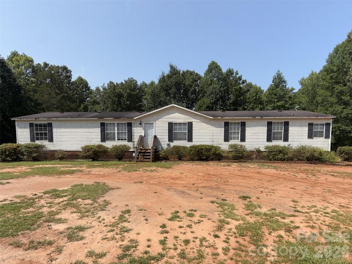Photo 1 of 24 — 4021 Craig Road, Sharon, SC 29742