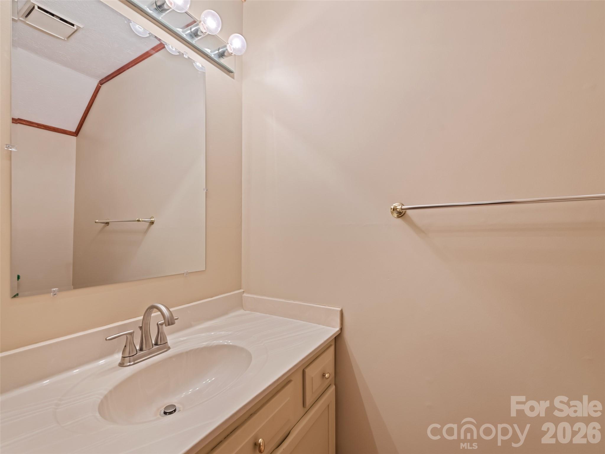 Hemlock Villas - Residential