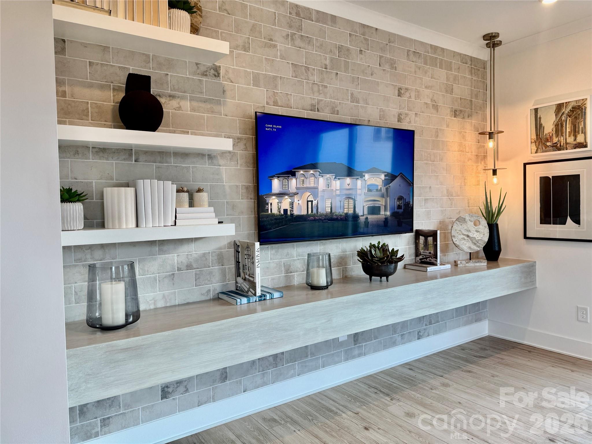 1420 Hamilton Street