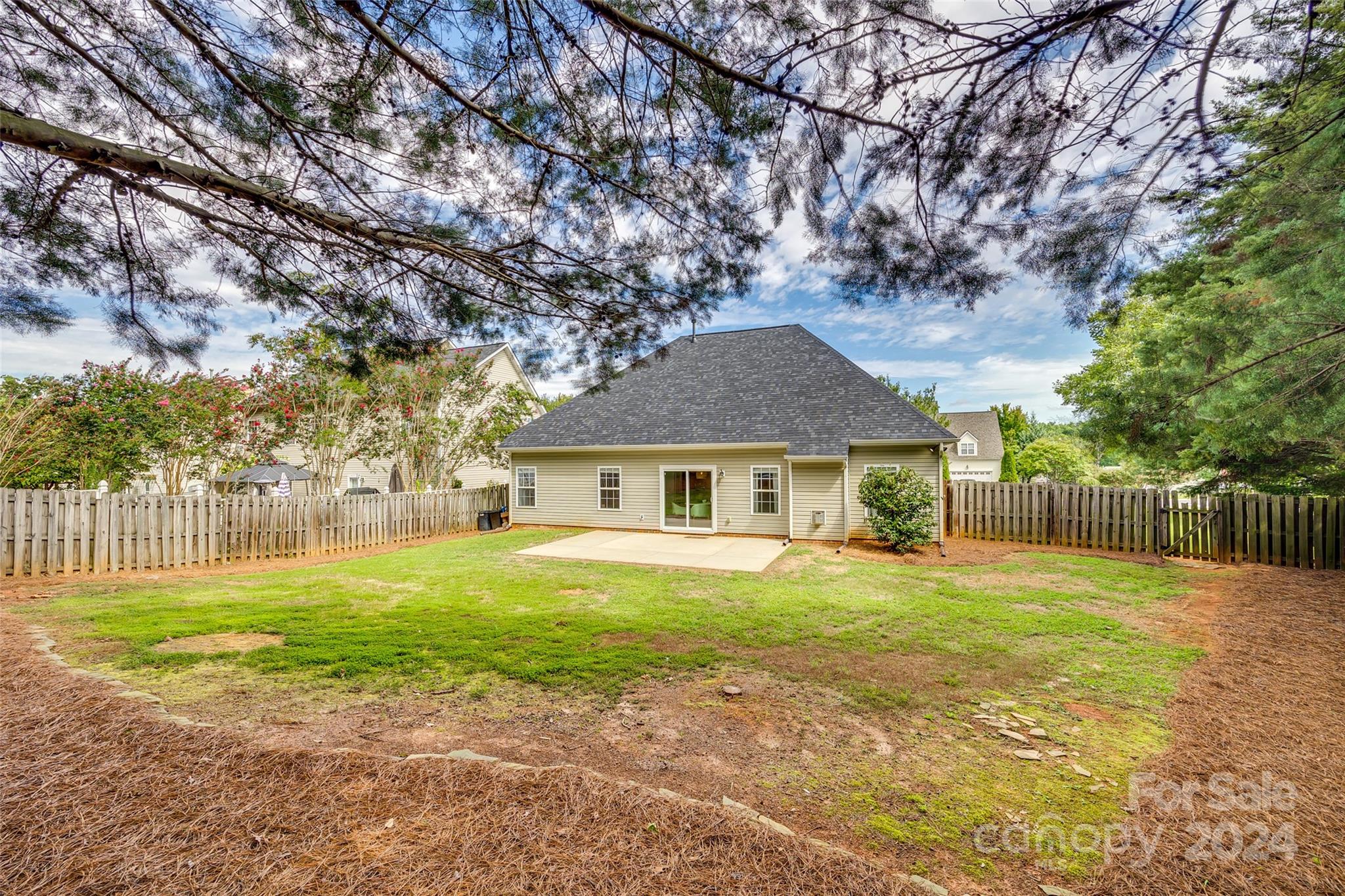 Chadwyck At Regent Park - Residential