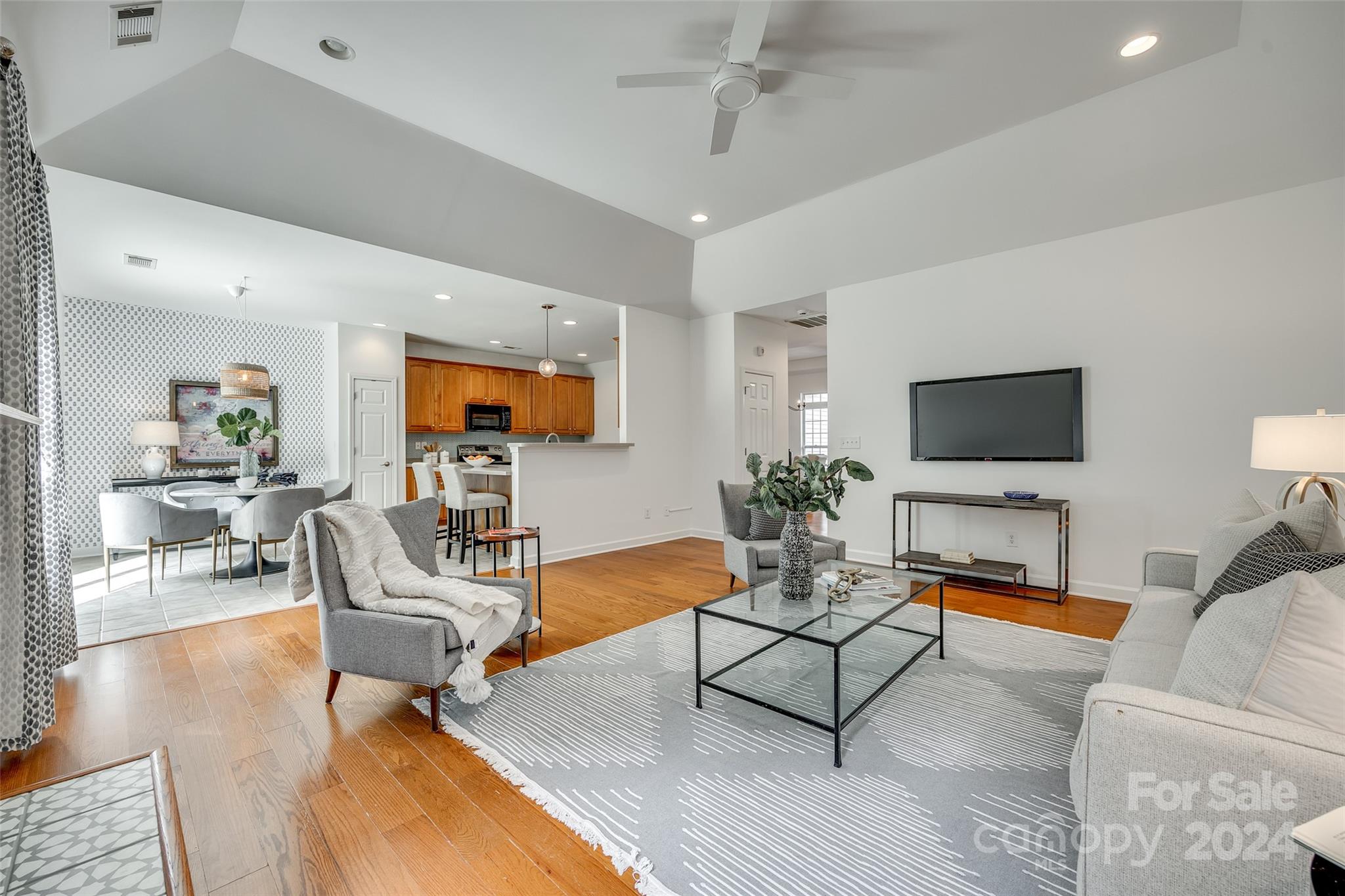 Chadwyck At Regent Park - Residential