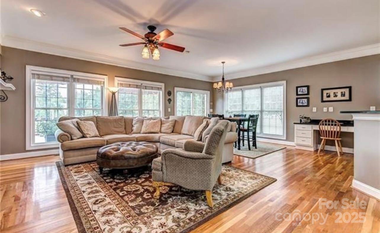 9721 arlington oaks Drive