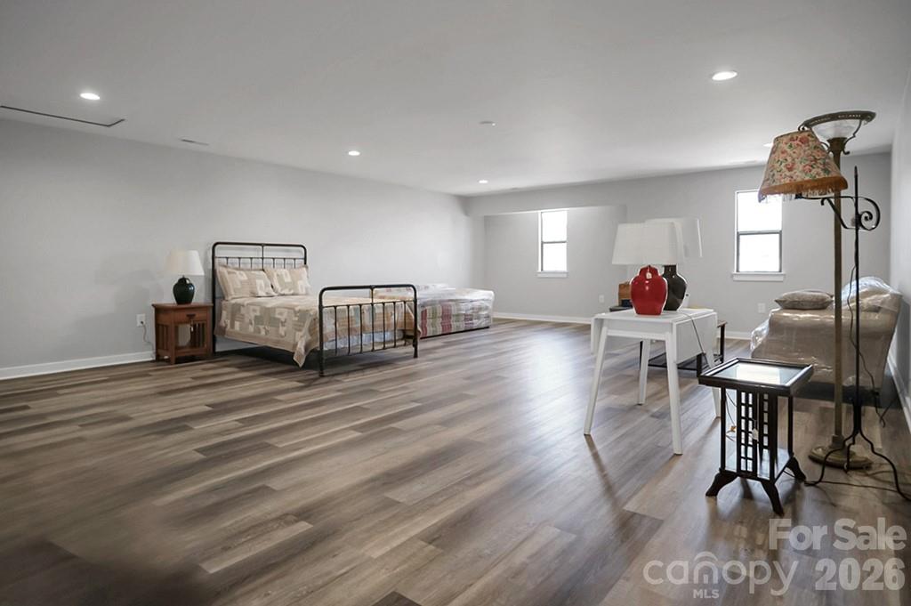 Country Club Villas - Residential