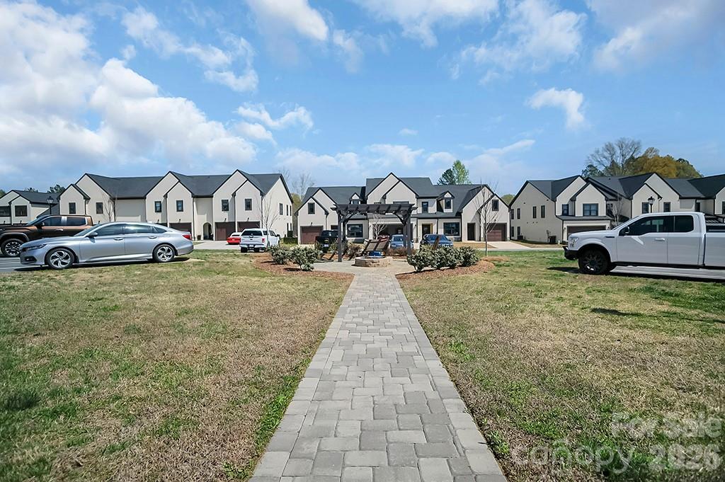 Country Club Villas - Residential