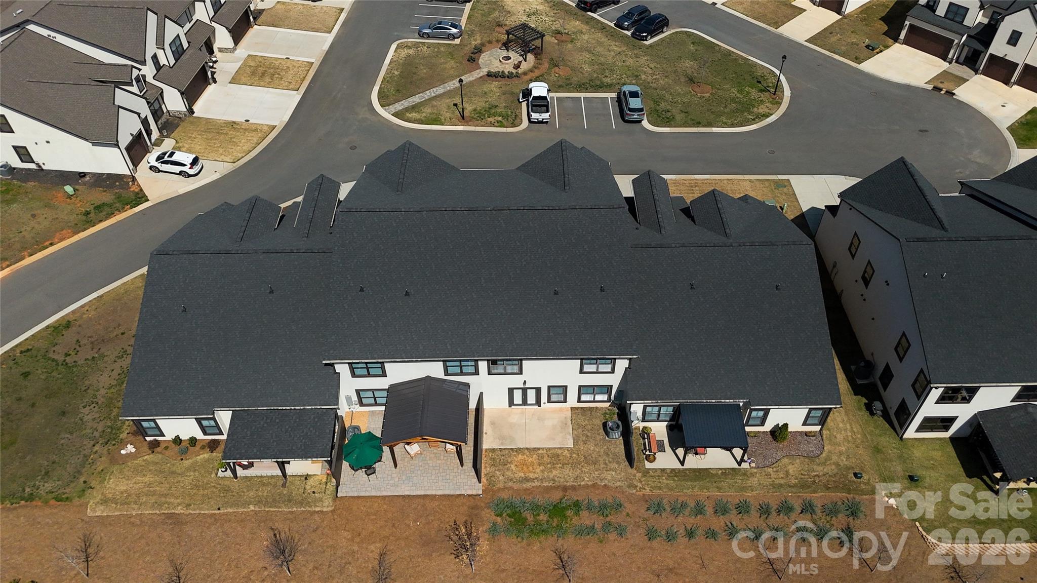 Country Club Villas - Residential