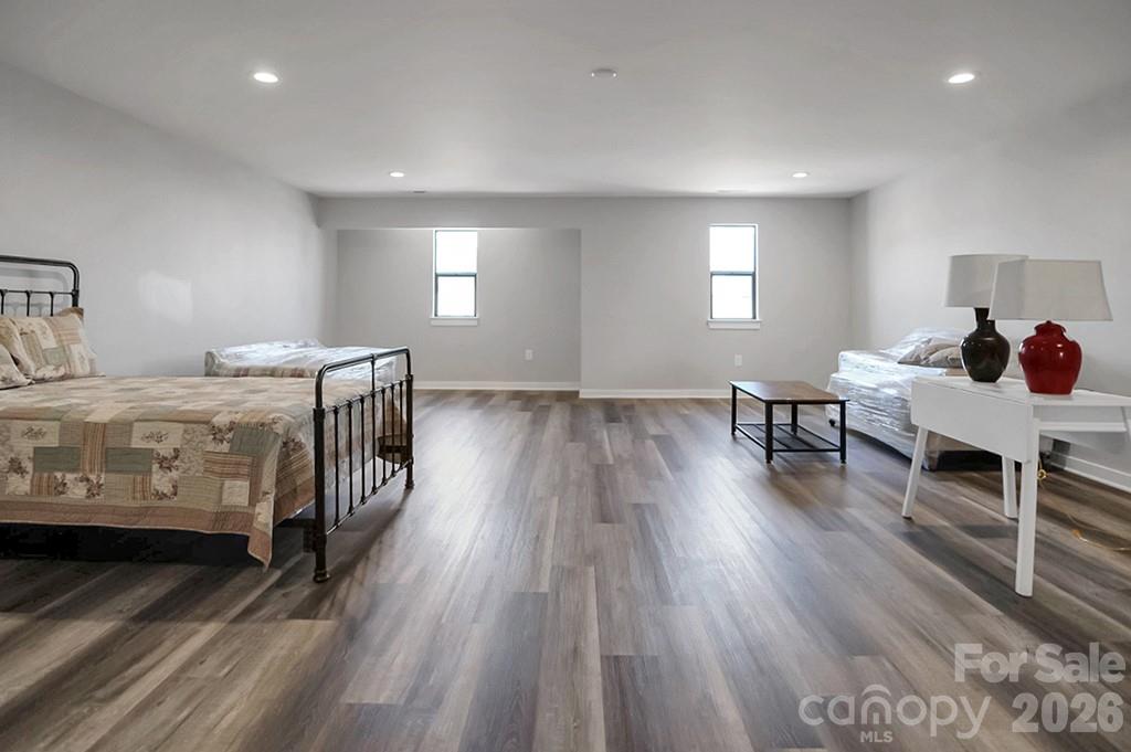 Country Club Villas - Residential