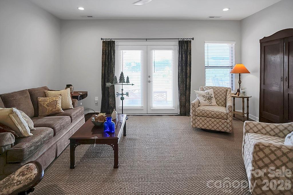 Country Club Villas - Residential