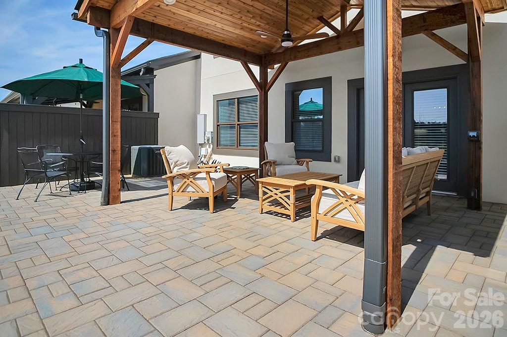 Country Club Villas - Residential