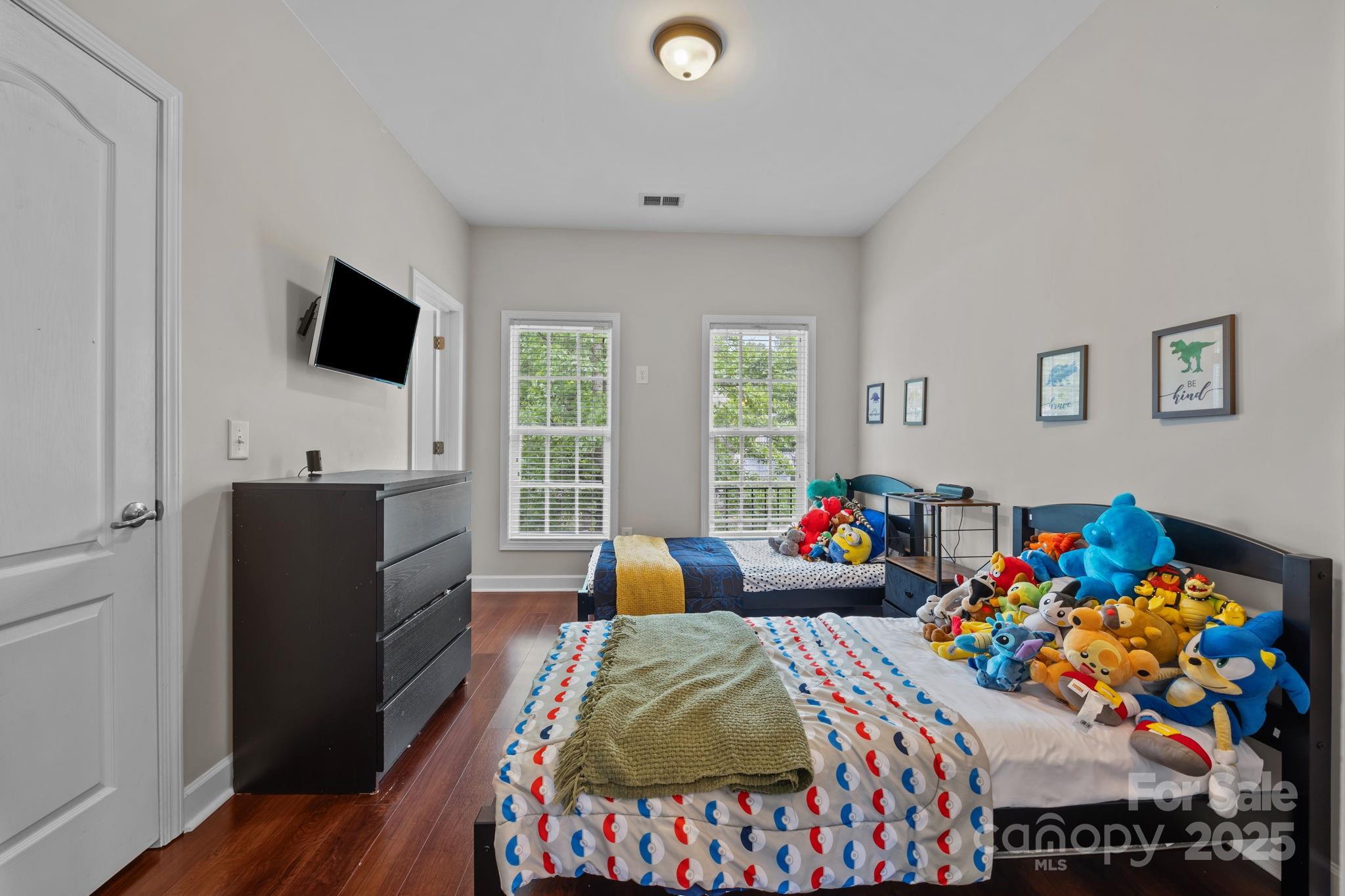 Summers Walk - Residential