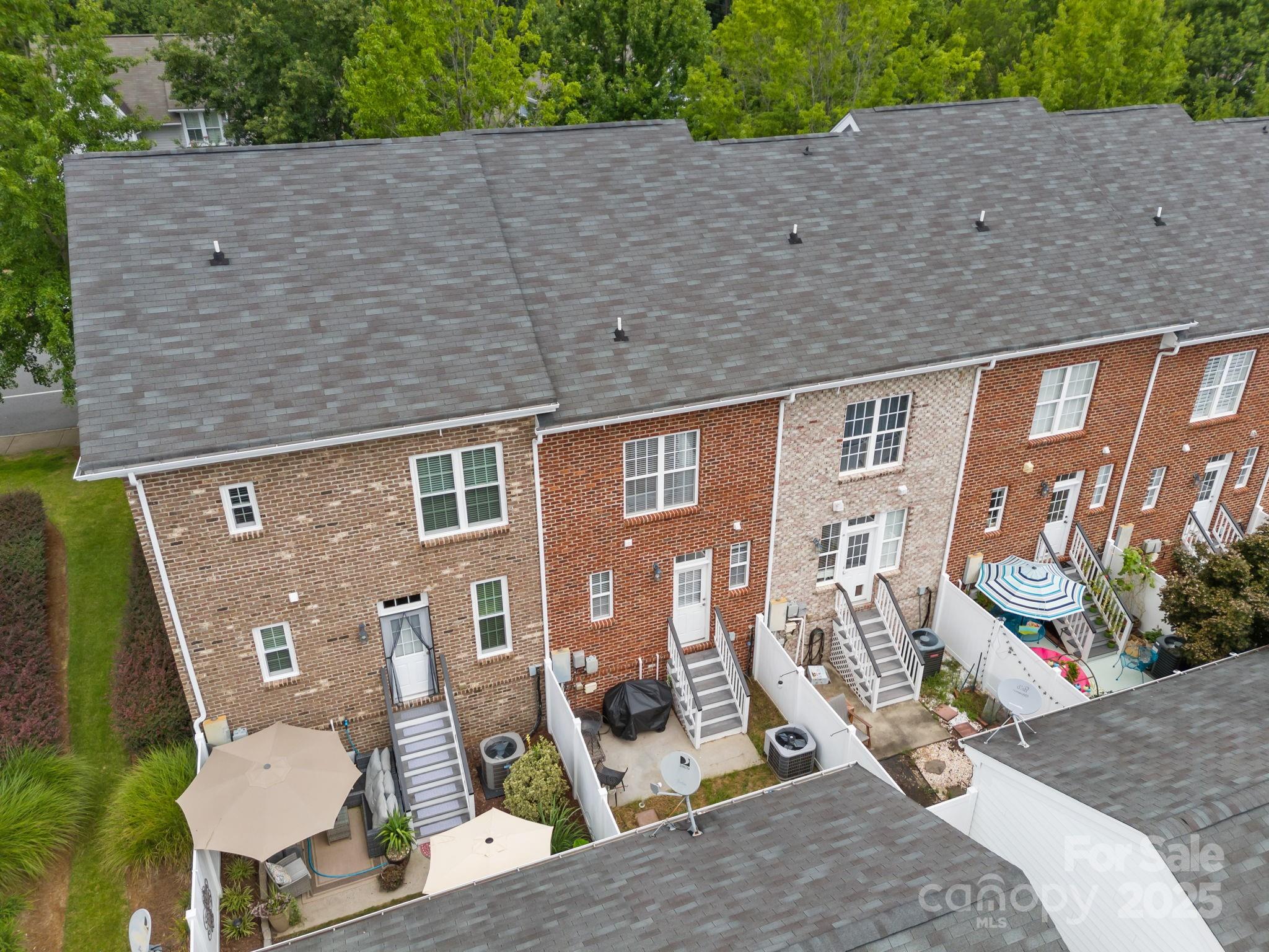 Summers Walk - Residential
