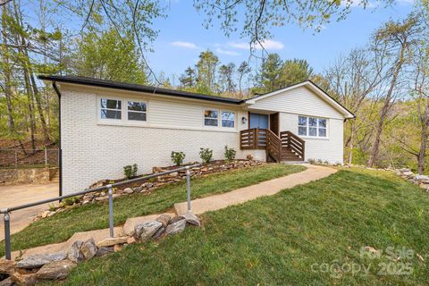 16 Graystone Road Asheville NC 28804
