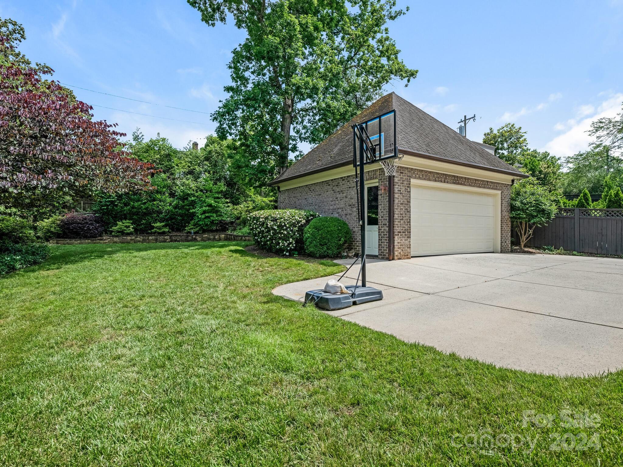 Myers Park - Residential