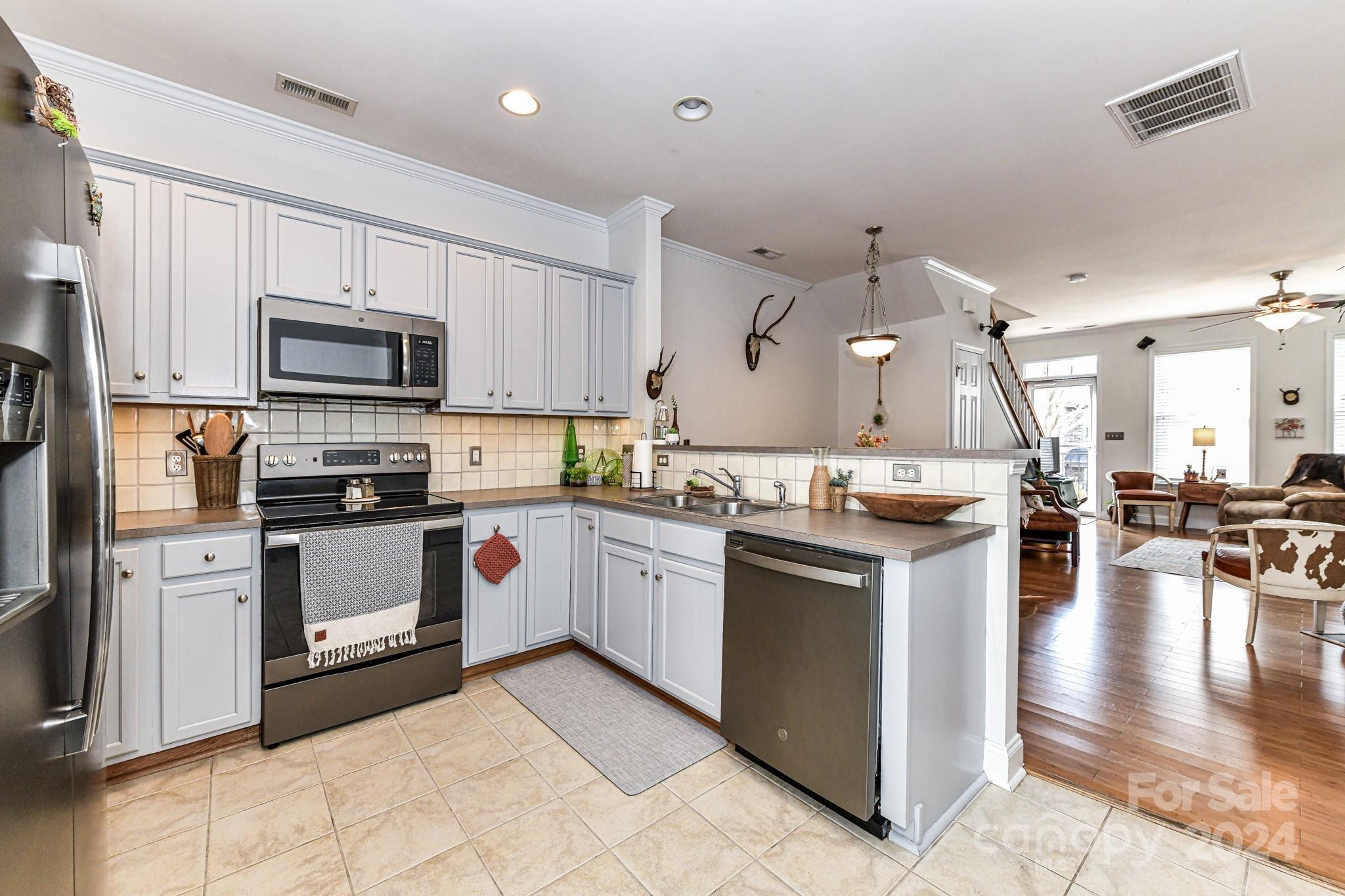 Park Square - Residential