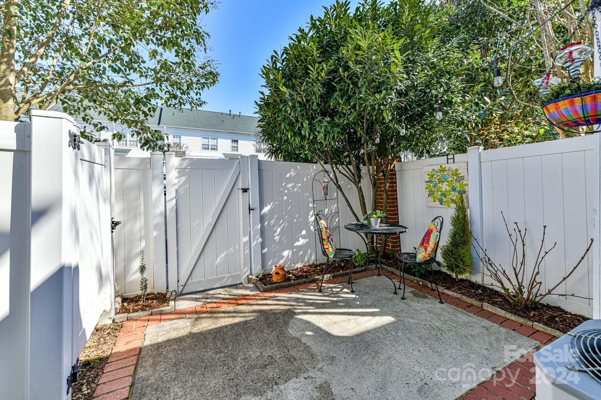 Park Square - Residential