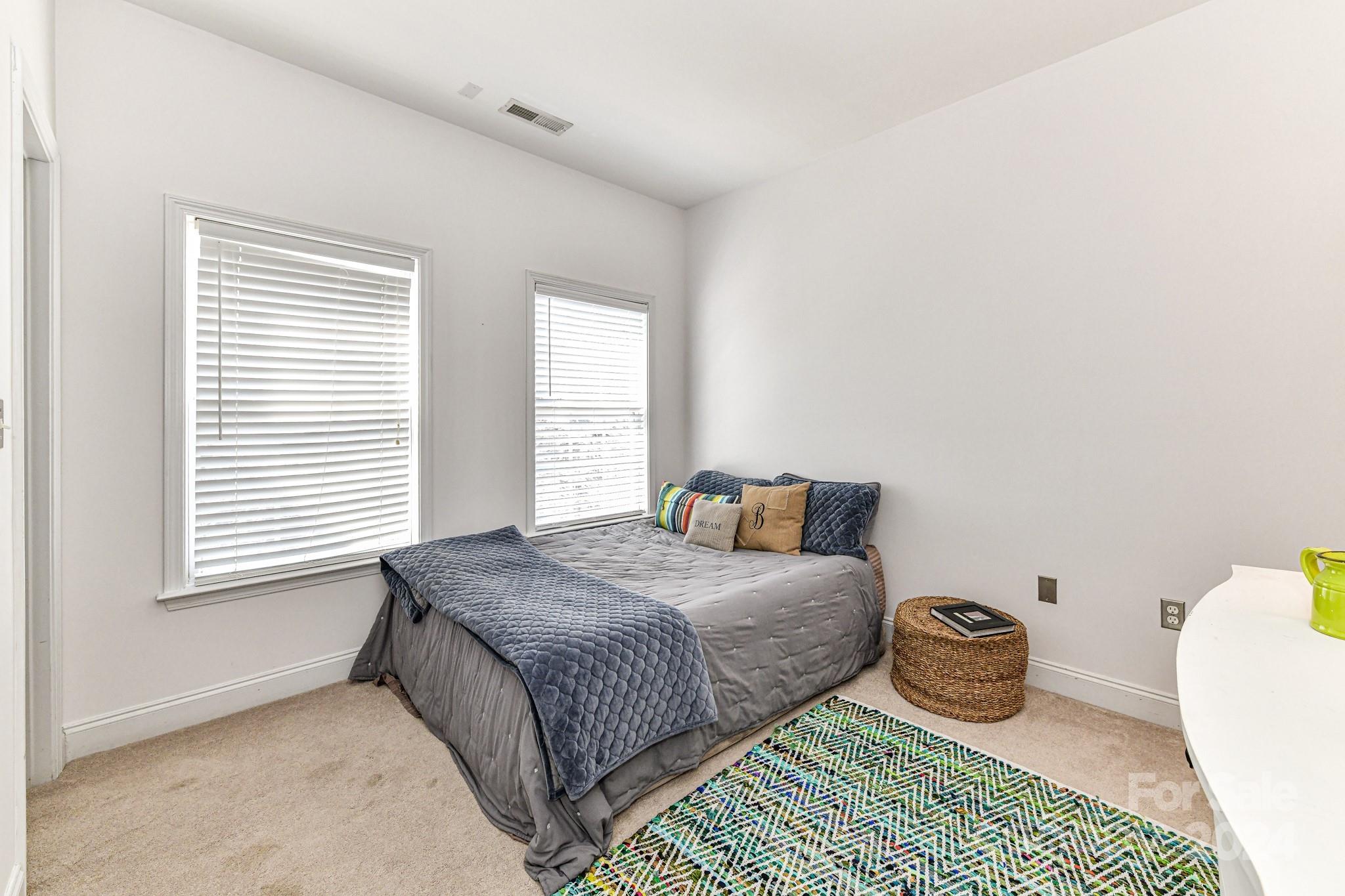 Park Square - Residential