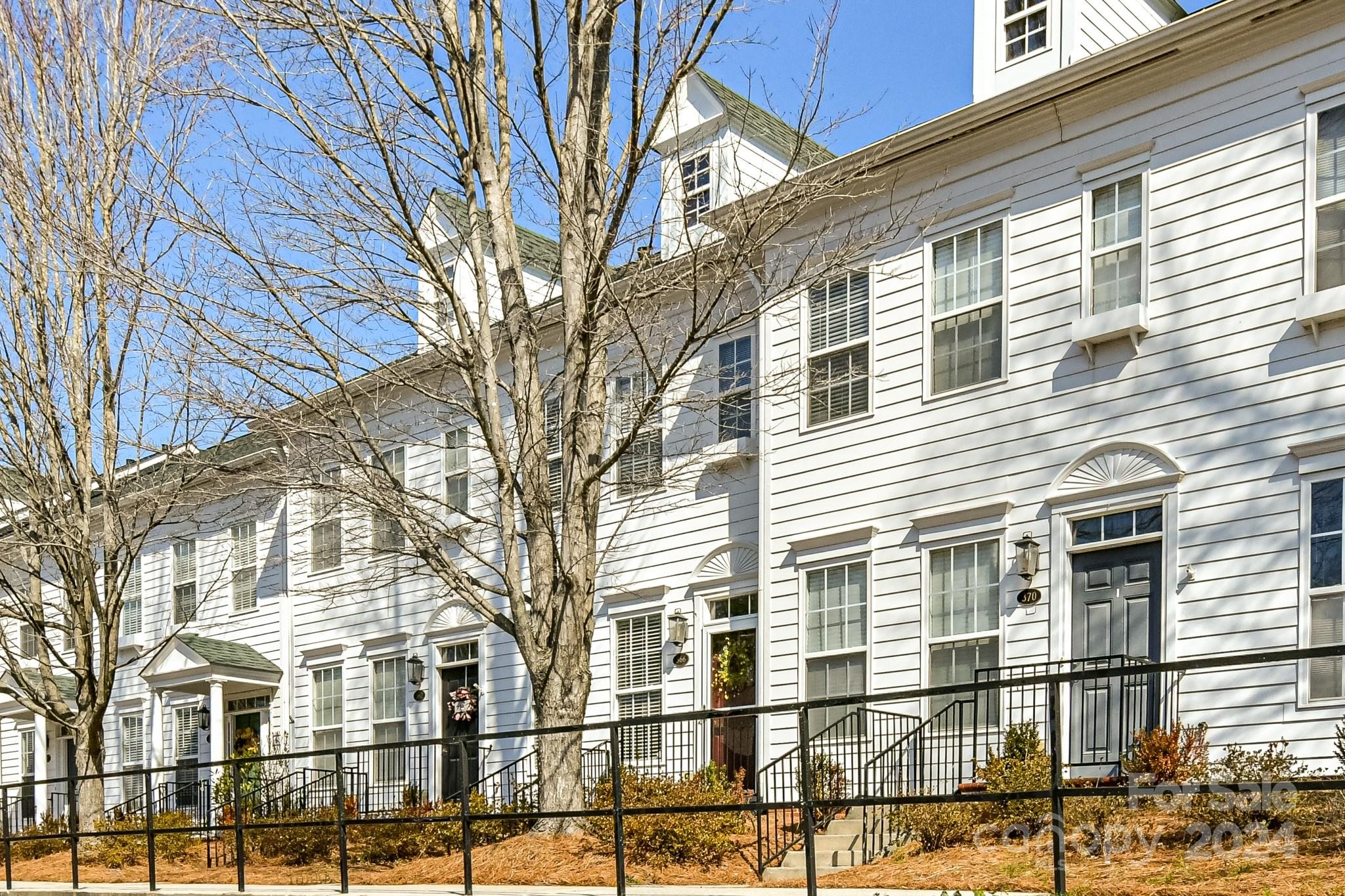 Park Square - Residential