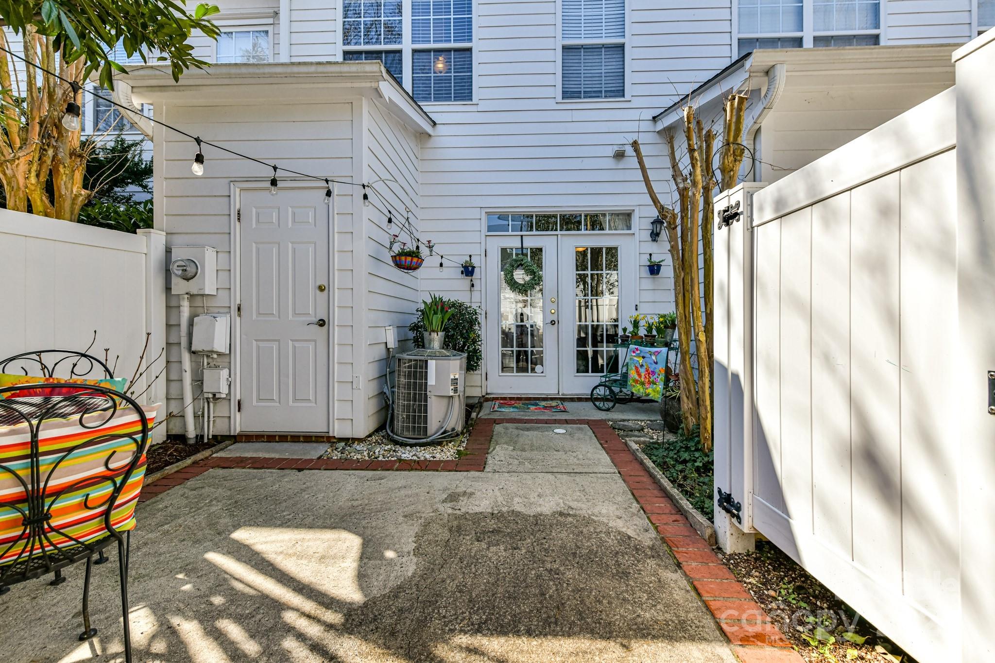 Park Square - Residential