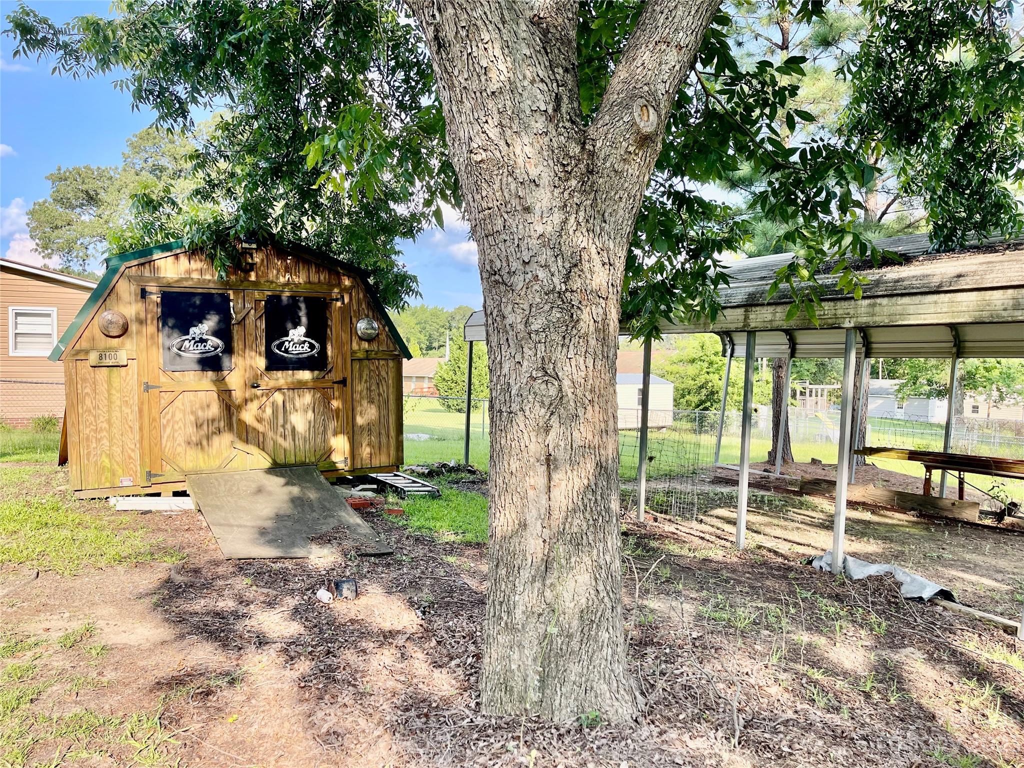 Forest Lakes - Residential
