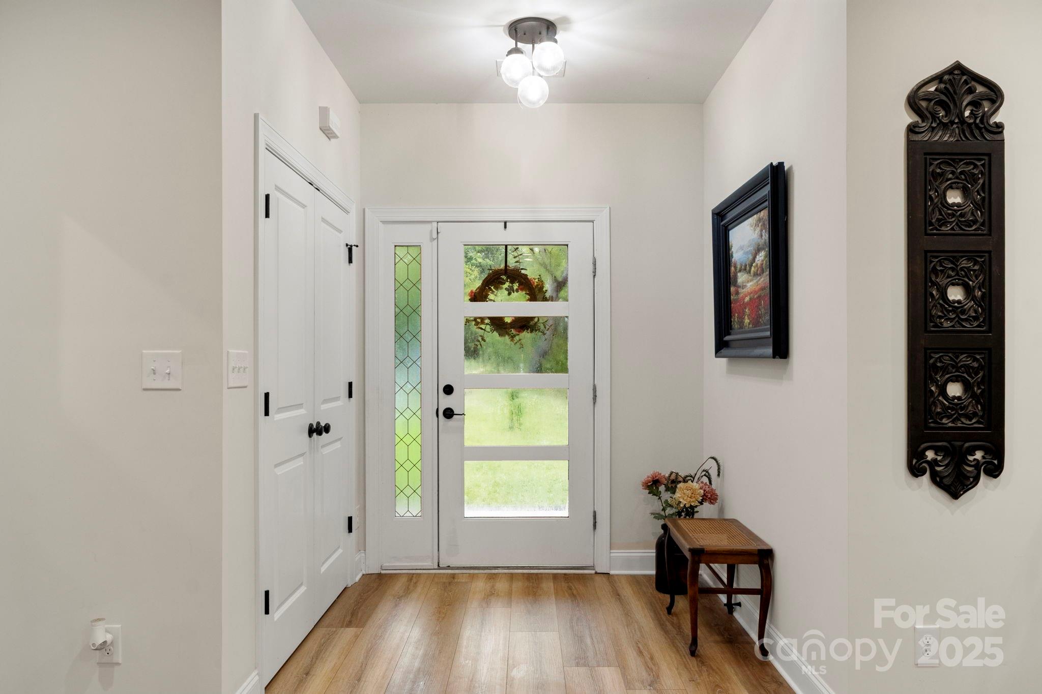 1226 Jamestowne Drive