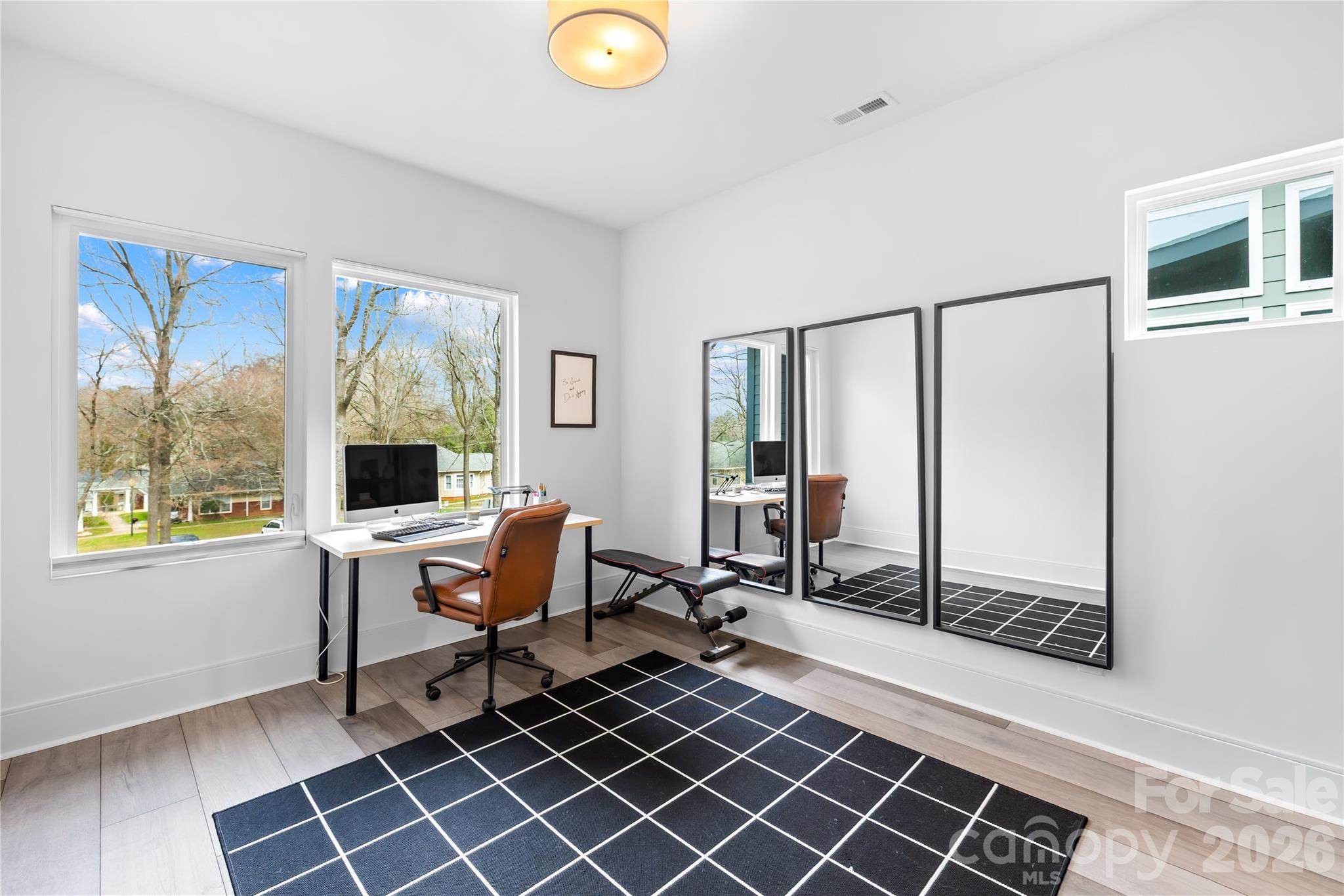 Commonwealth - Residential