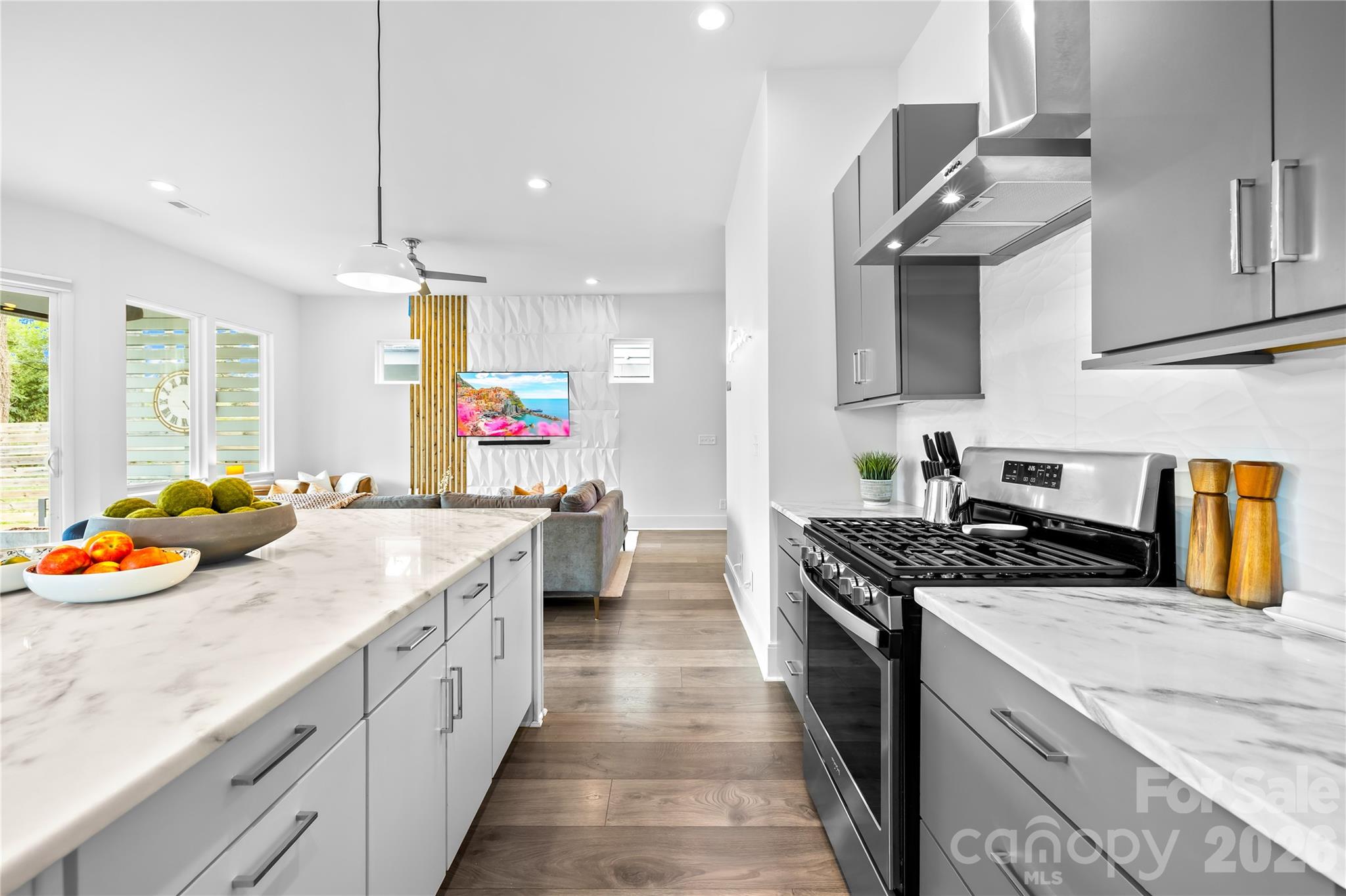 Commonwealth - Residential