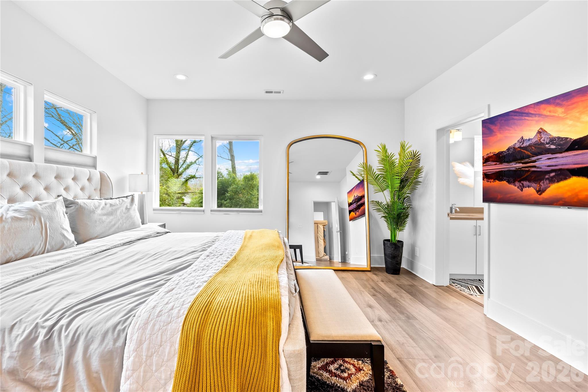 Commonwealth - Residential