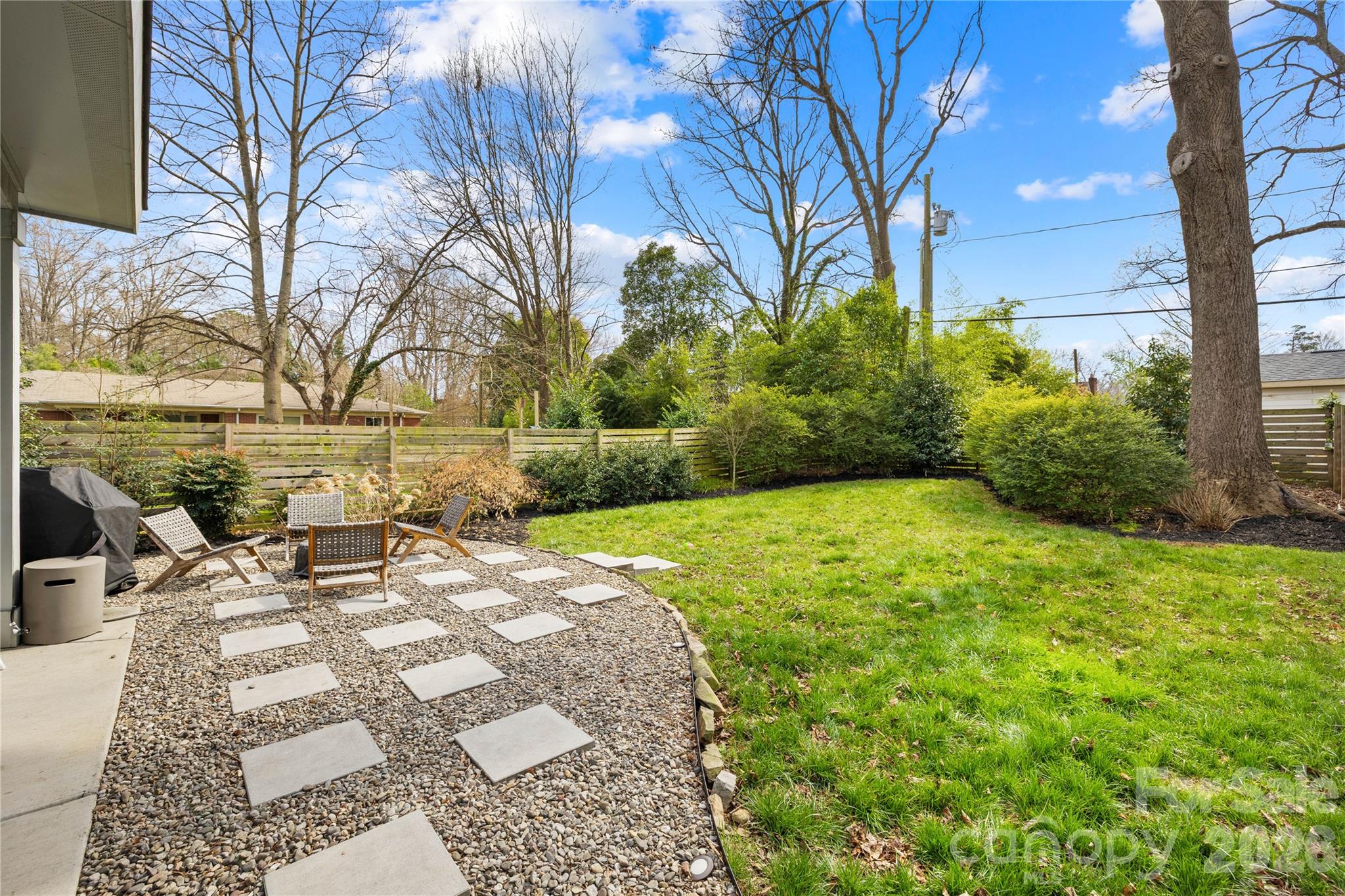 Commonwealth - Residential