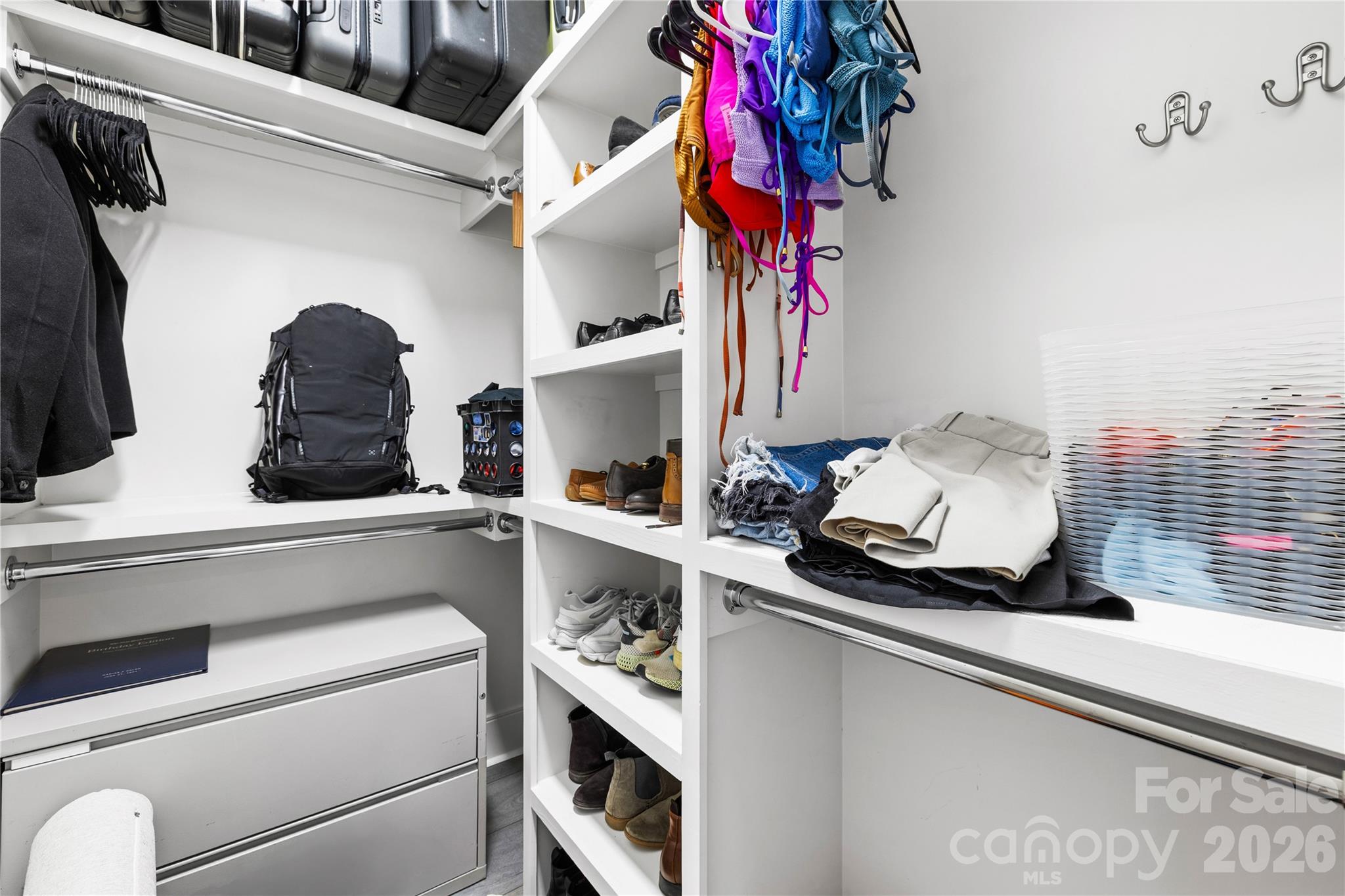 Commonwealth - Residential