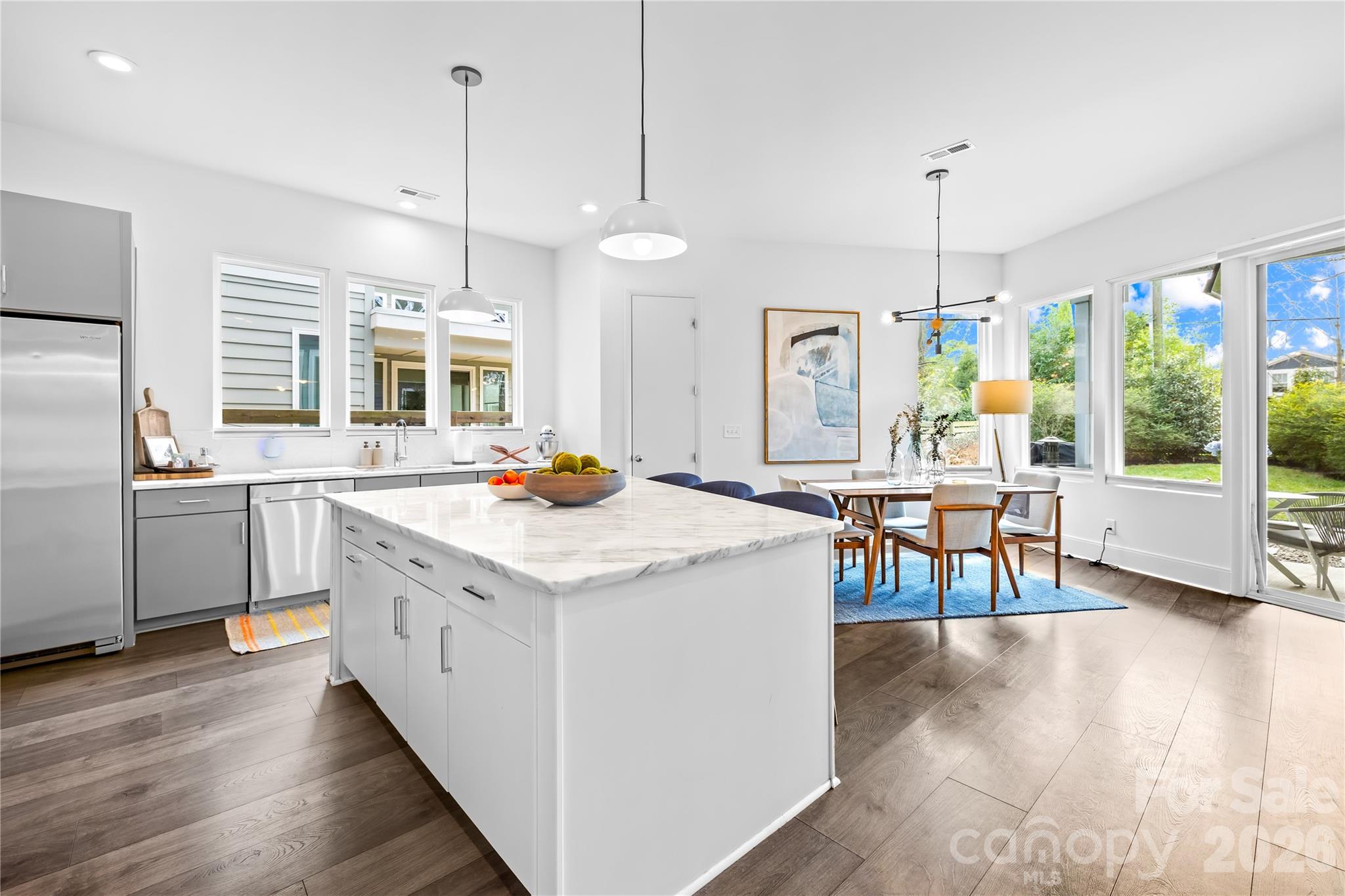 Commonwealth - Residential