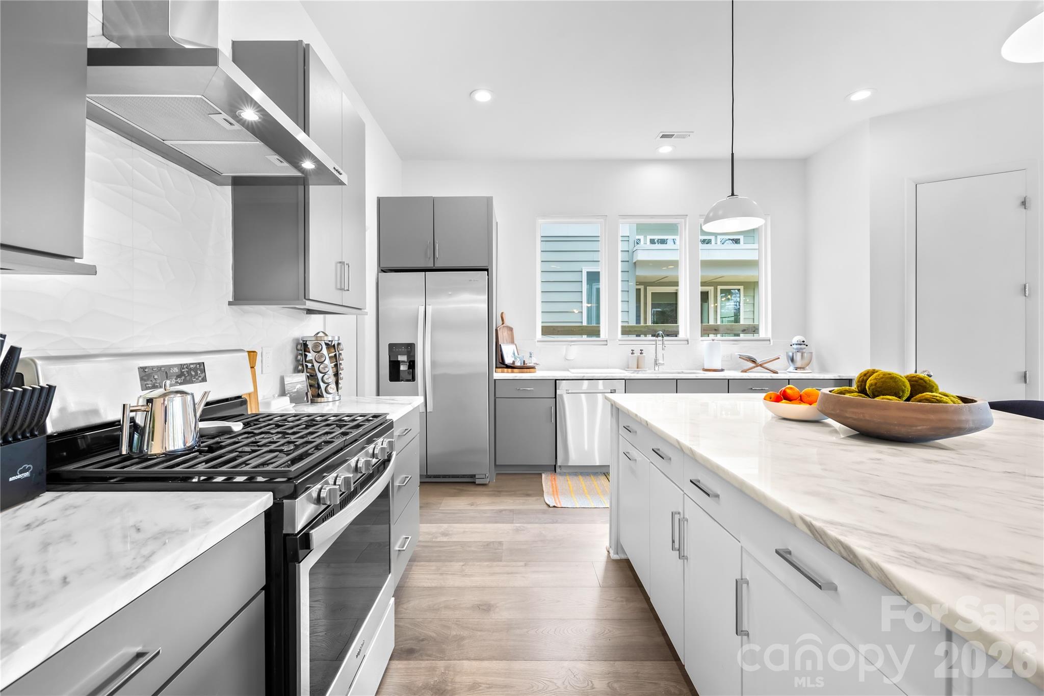 Commonwealth - Residential