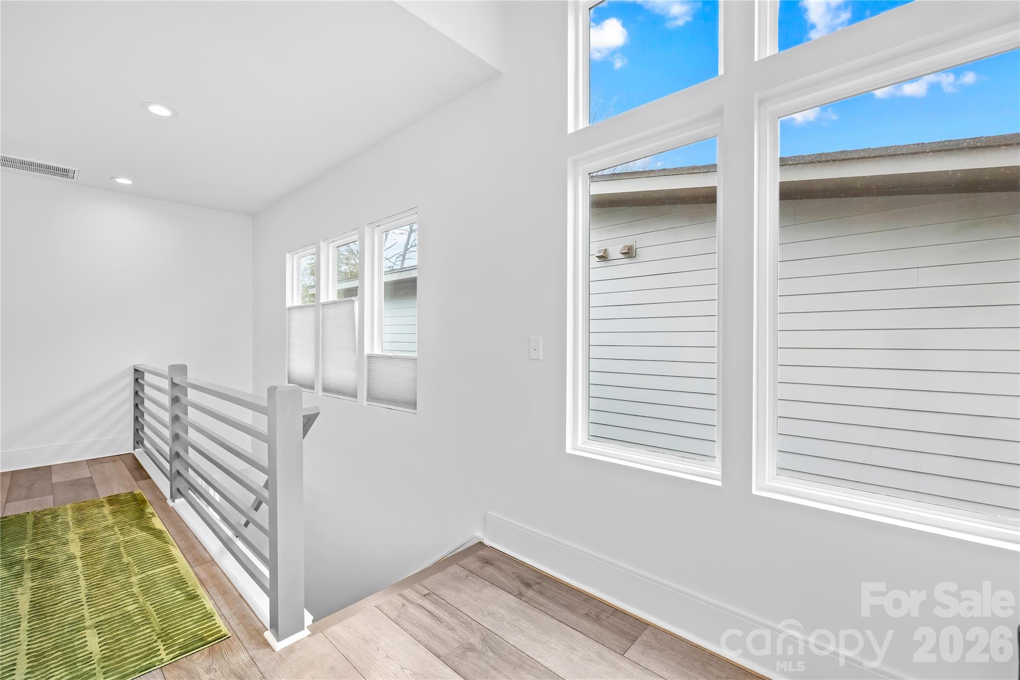 Commonwealth - Residential