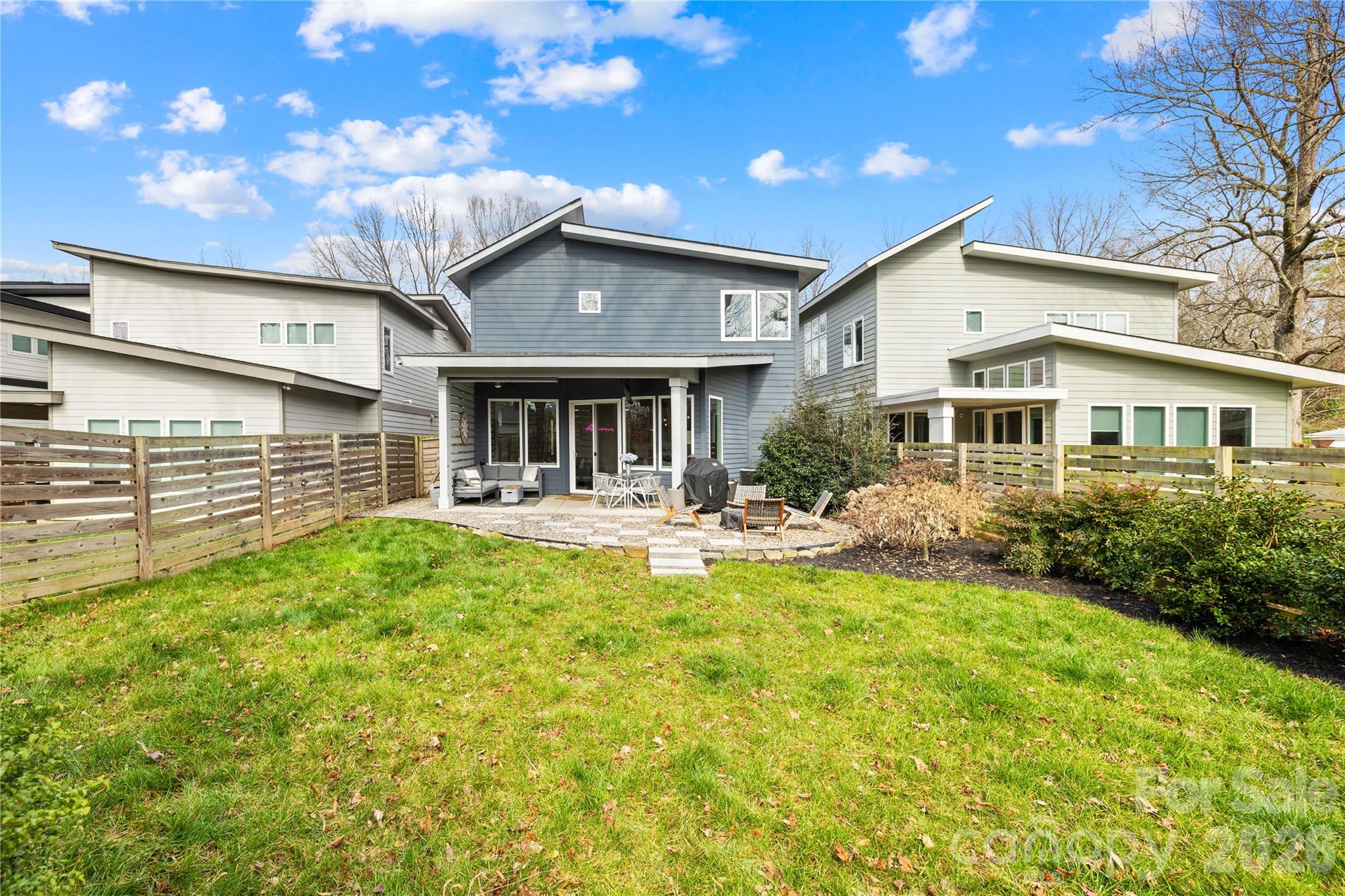 Commonwealth - Residential