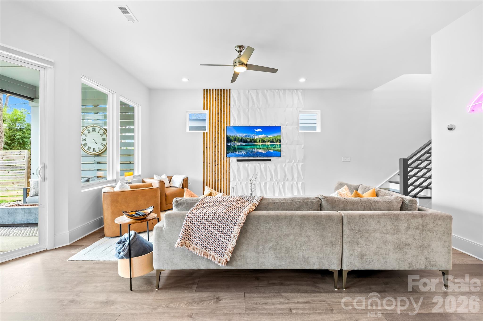 Commonwealth - Residential