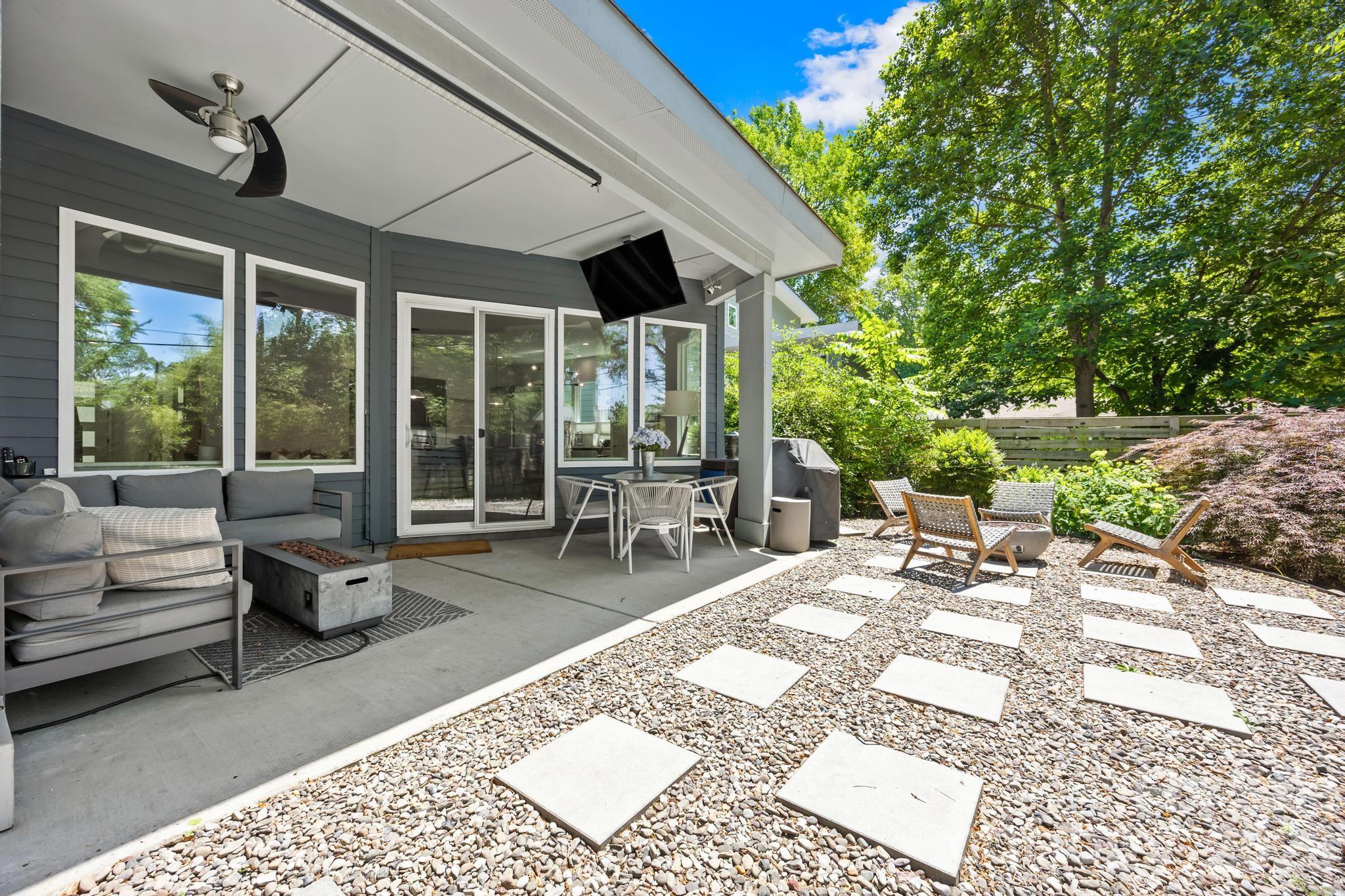 Commonwealth - Residential