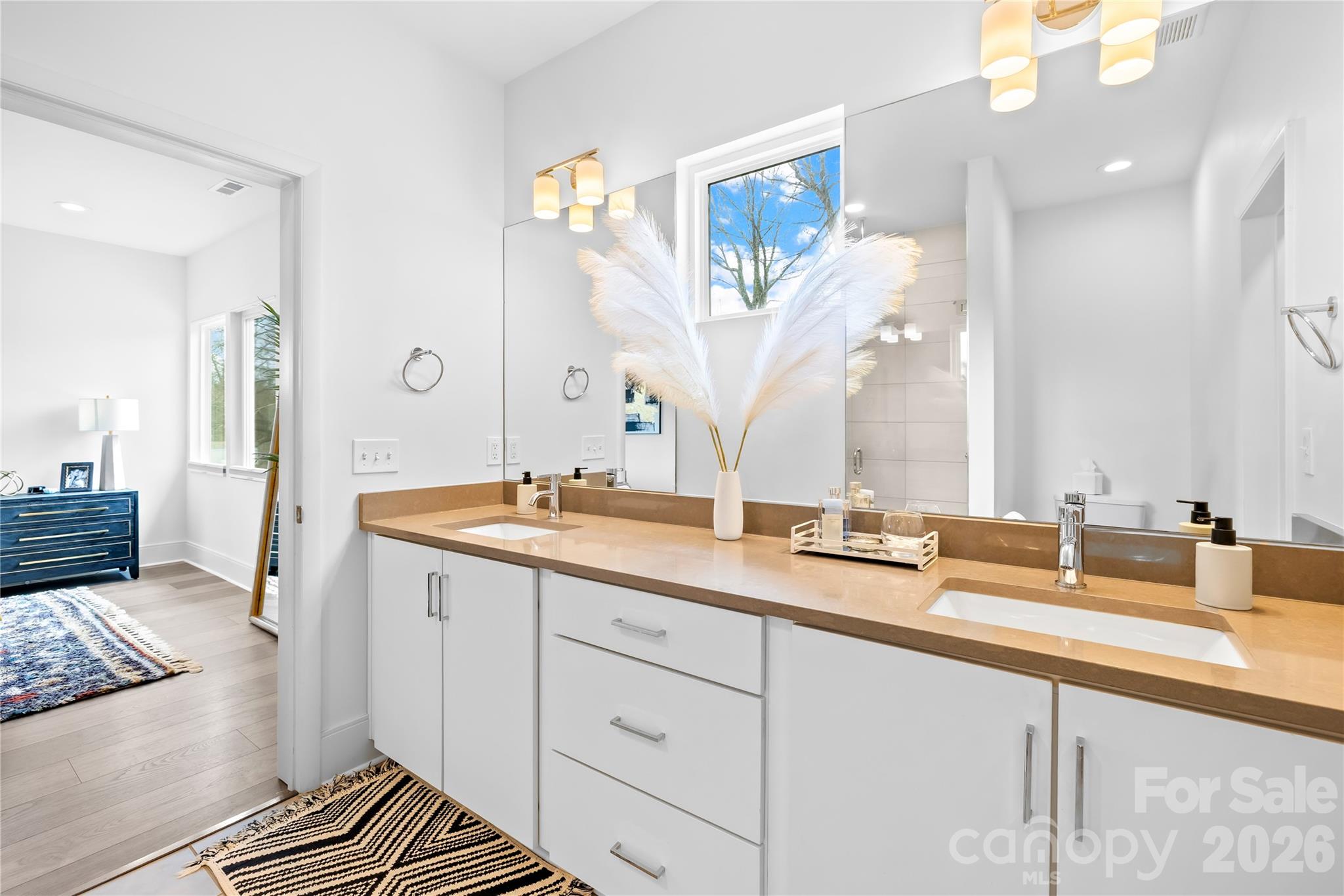 Commonwealth - Residential