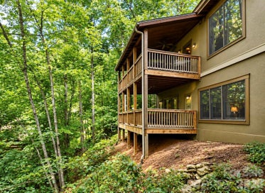 47 Falls Crossing Road Burnsville NC 28714