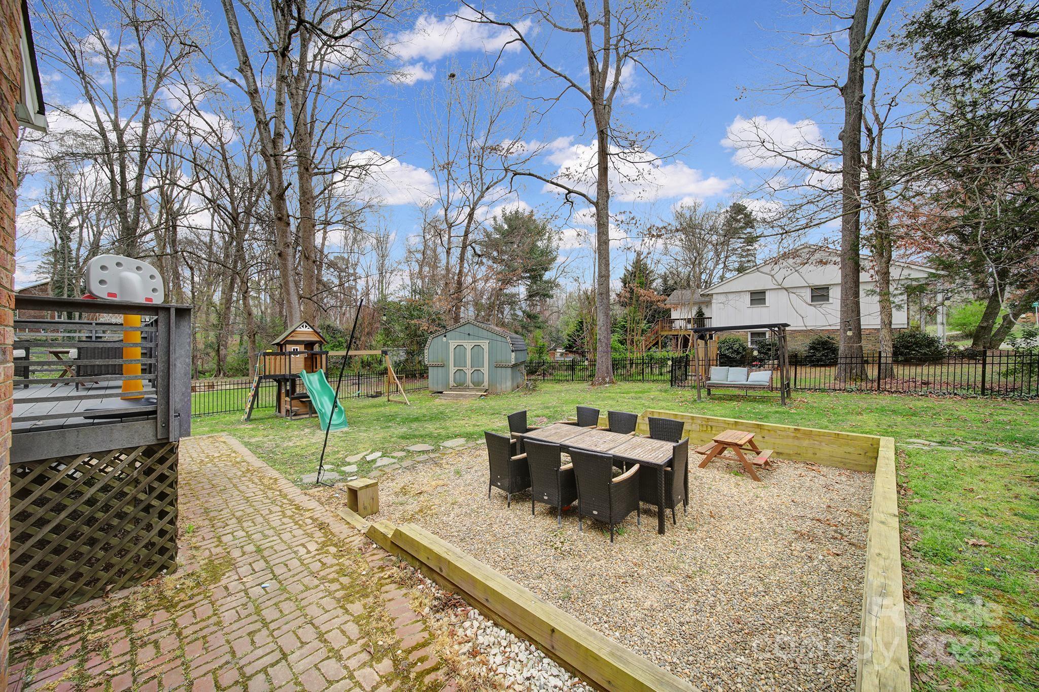 Sherwood Forest - Residential