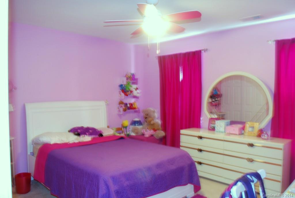 English Trails - Residential