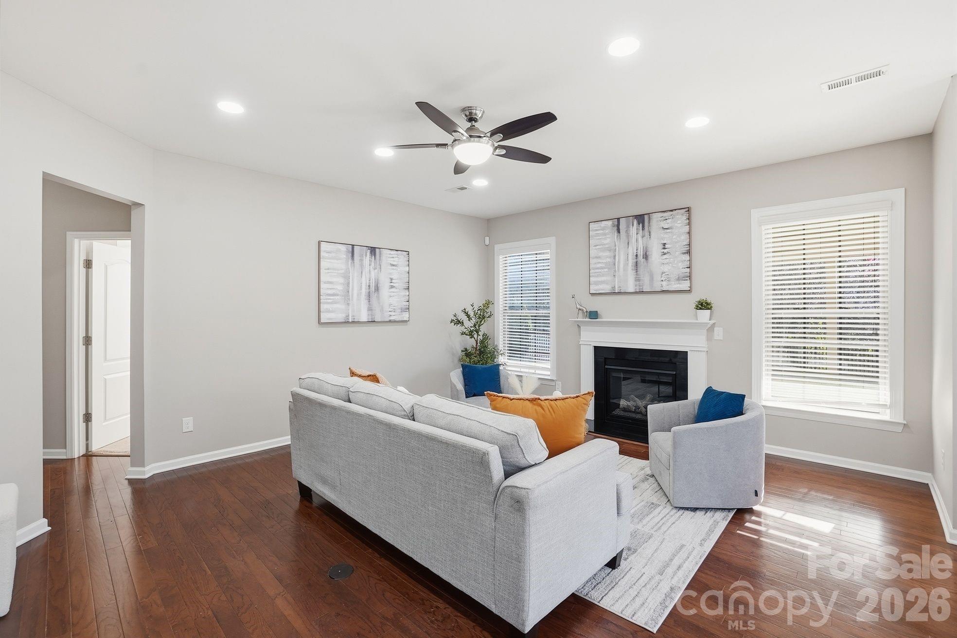 Hawks Creek - Residential