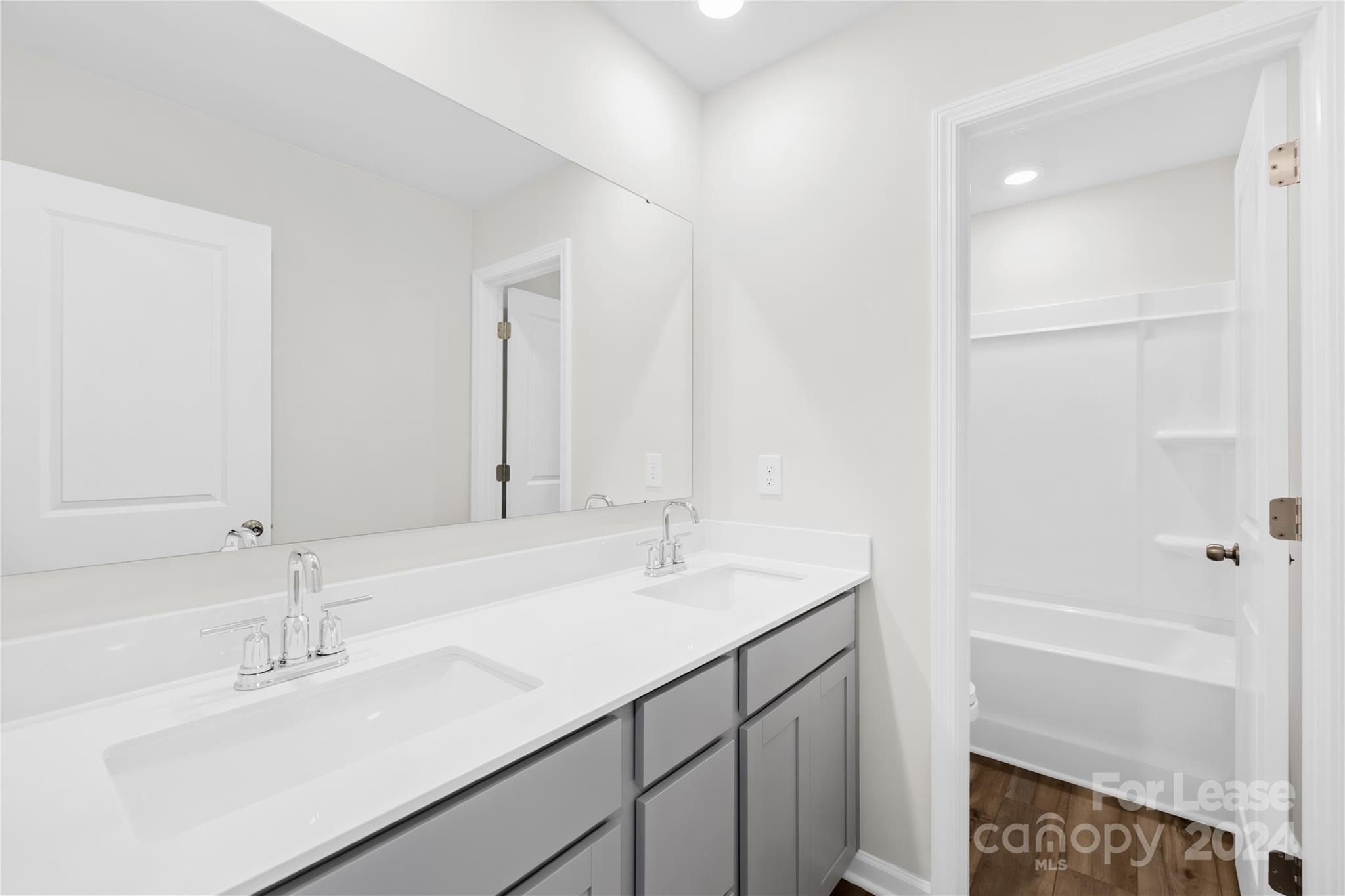 The Retreat at Cameron Commons - Residential Lease