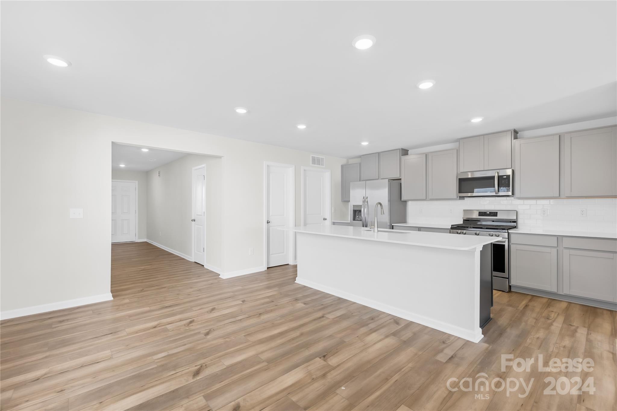 The Retreat at Cameron Commons - Residential Lease