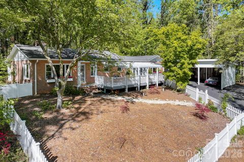 Photo of 121 Wells Street, Hendersonville, NC 28739 (MLS # 4363100)
