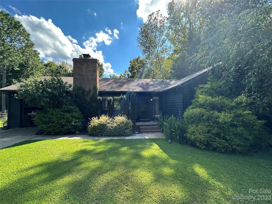 Perfect for nature lovers, this home sits on desirable S.Charlotte lot. One of the best and most private lots in the neighborhood. Located on a semi private street in between painted tree and winding way. Open plan home with vaulted ceilings in great room, gas fireplace, new appliances (Samsung and Kitchen Aid) throughout. Eat in kitchen/bar overlooking living room area. Oversize master bed/bath combo with updated master bath. Features a 1 car garage with 2 workshop benches and overhead storage.  Covered/screened in back porch. Yard is full with mature trees. Multiple fruit trees with herbs and vegetables in the fenced in garden. Raised  fire pit area with seating. 2 sheds. 1  new Genesis barn style shed. Access to McAlpine greenway connecting to multiple shops and restaurants and later this year, connection to the ballantyne bowl.  Access to Painted Tree Swim and Racquet club paid for the year. Enjoy the ample wildlife and nature this home has to offer.